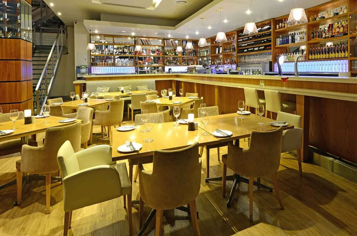 Kitchen+bar+6.jpg