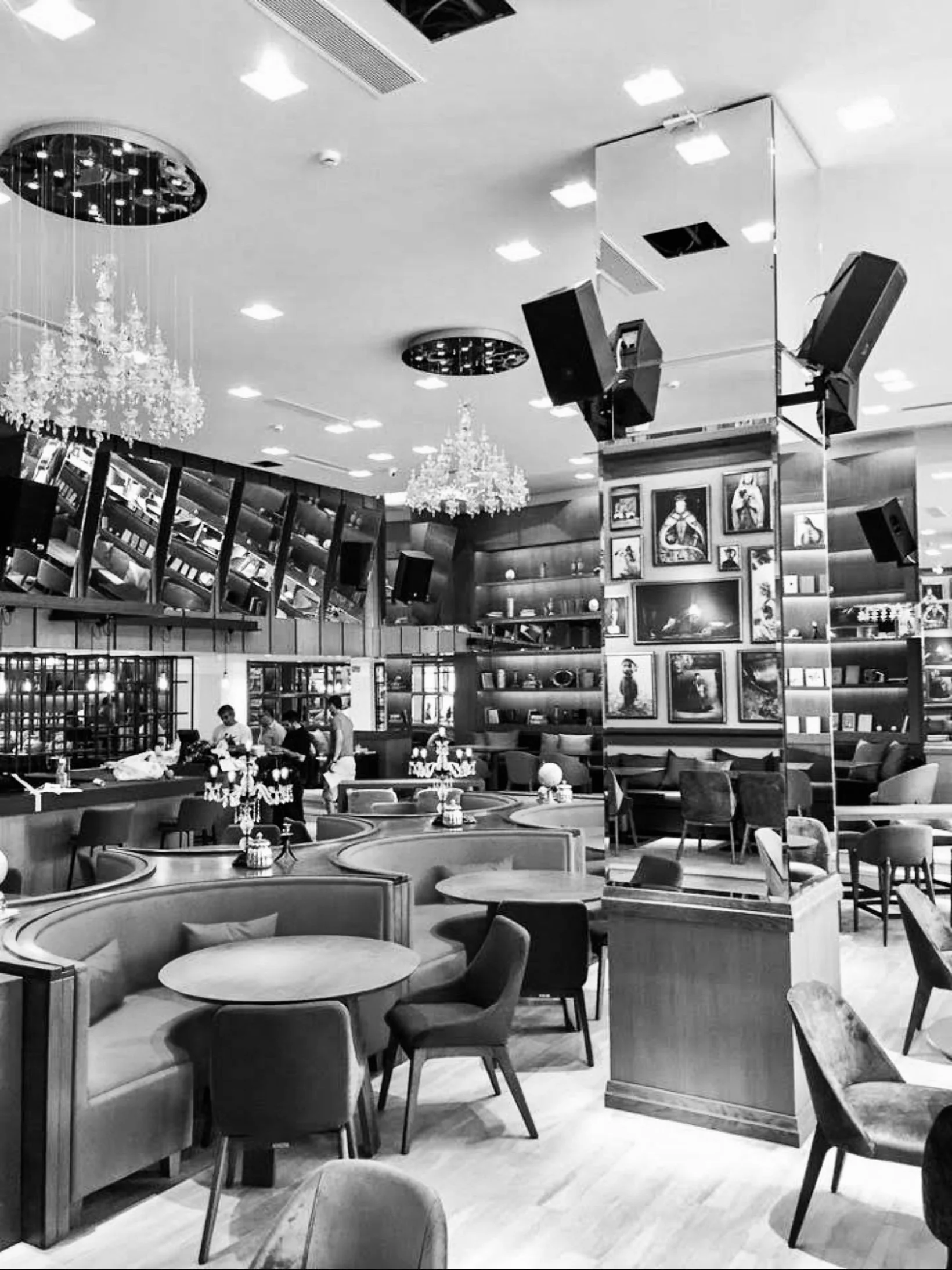 Rich cafe bar, Glyfada