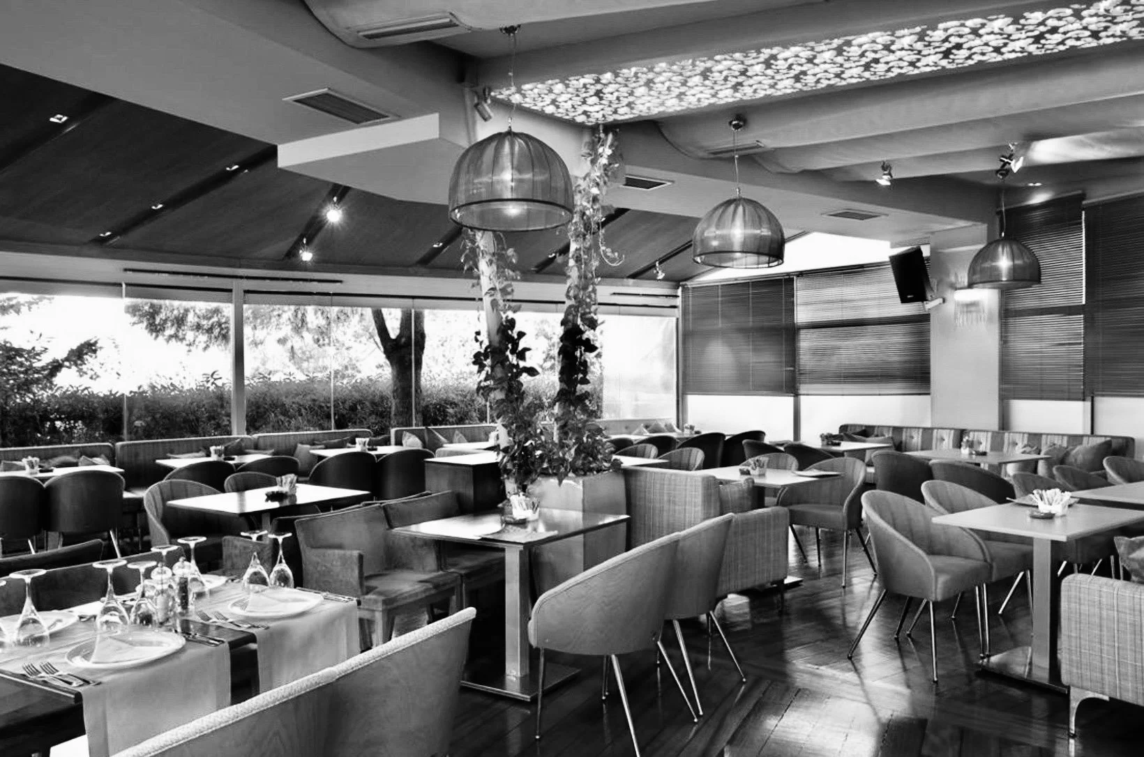 Notos Cafe, Voula, Athens 