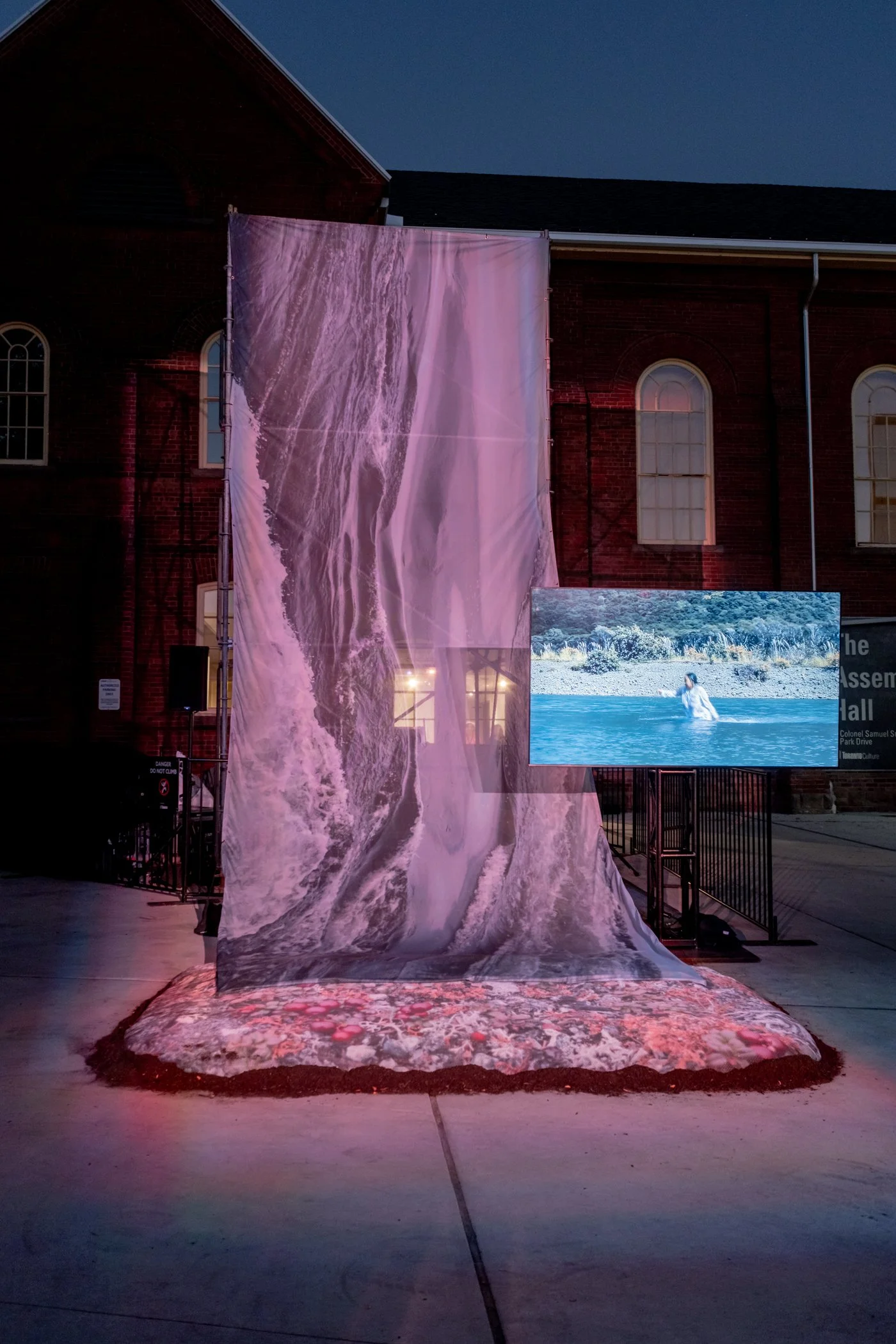 asinnajaq, textile and video installation "River Piece: Etobicoke", Photo by Jae Yang 