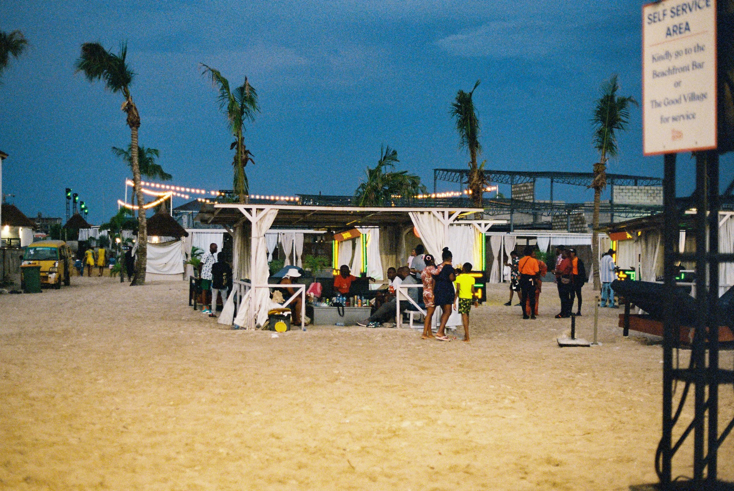 757322004753-R1-062-29A.jpg