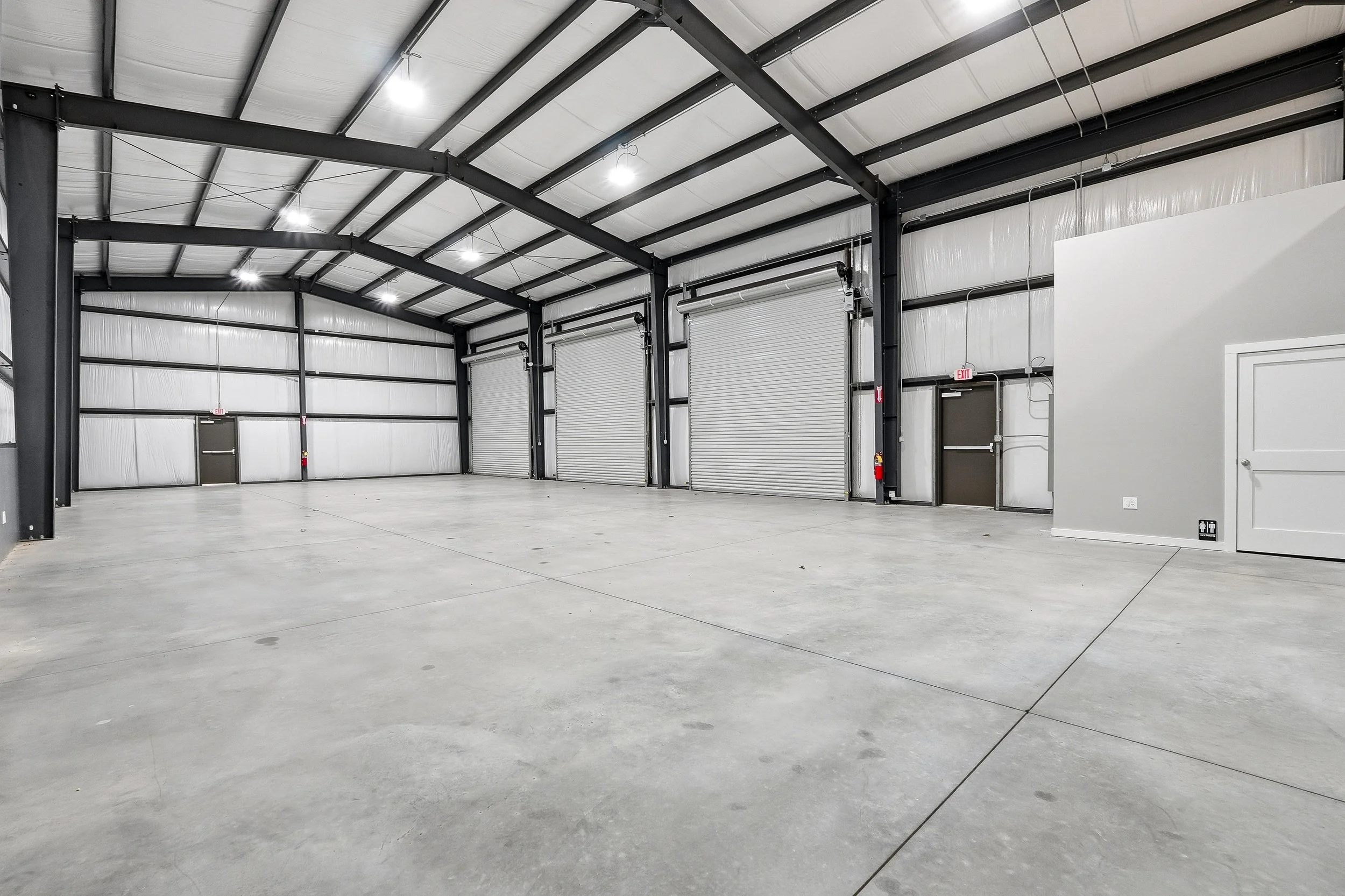 020 - 610 hogan pond ln ball ground ga.jpg