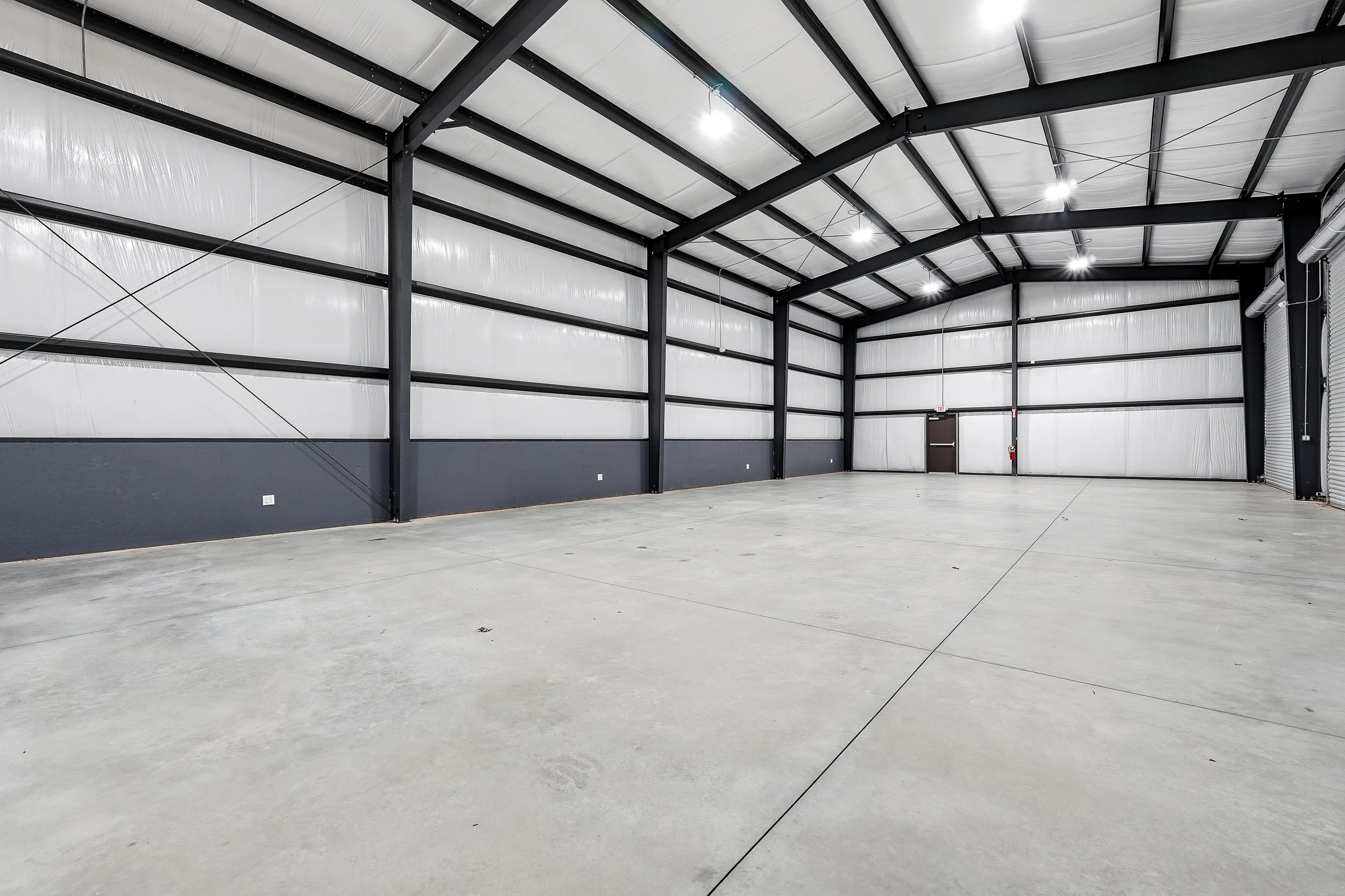 021 - 610 hogan pond ln ball ground ga.jpg