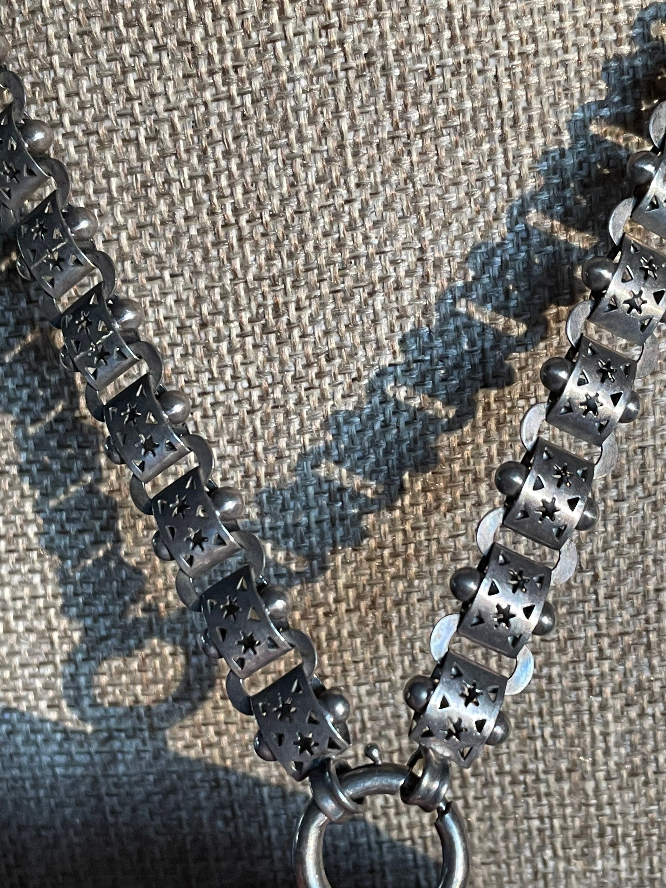 https://i.etsystatic.com/5449355/r/il/4b6a3a/4472645239/il_fullxfull.4472645239_tqr6.jpg