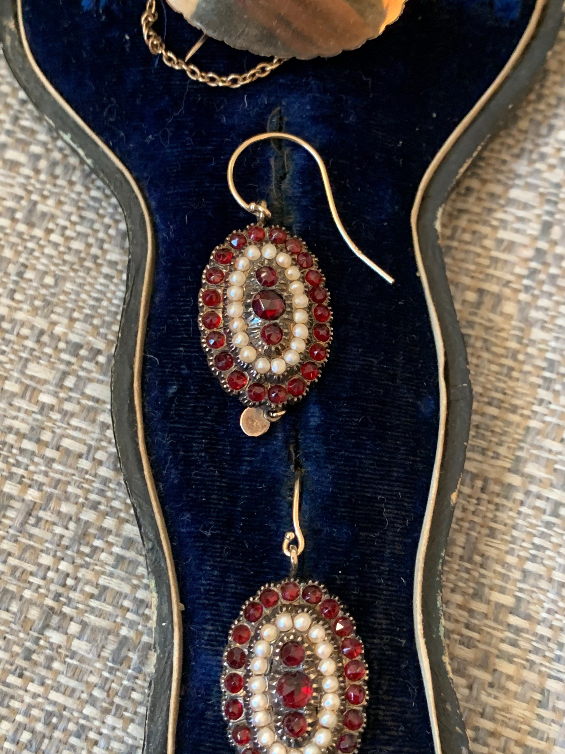 https://i.etsystatic.com/5449355/r/il/358954/2754025096/il_fullxfull.2754025096_e2za.jpg