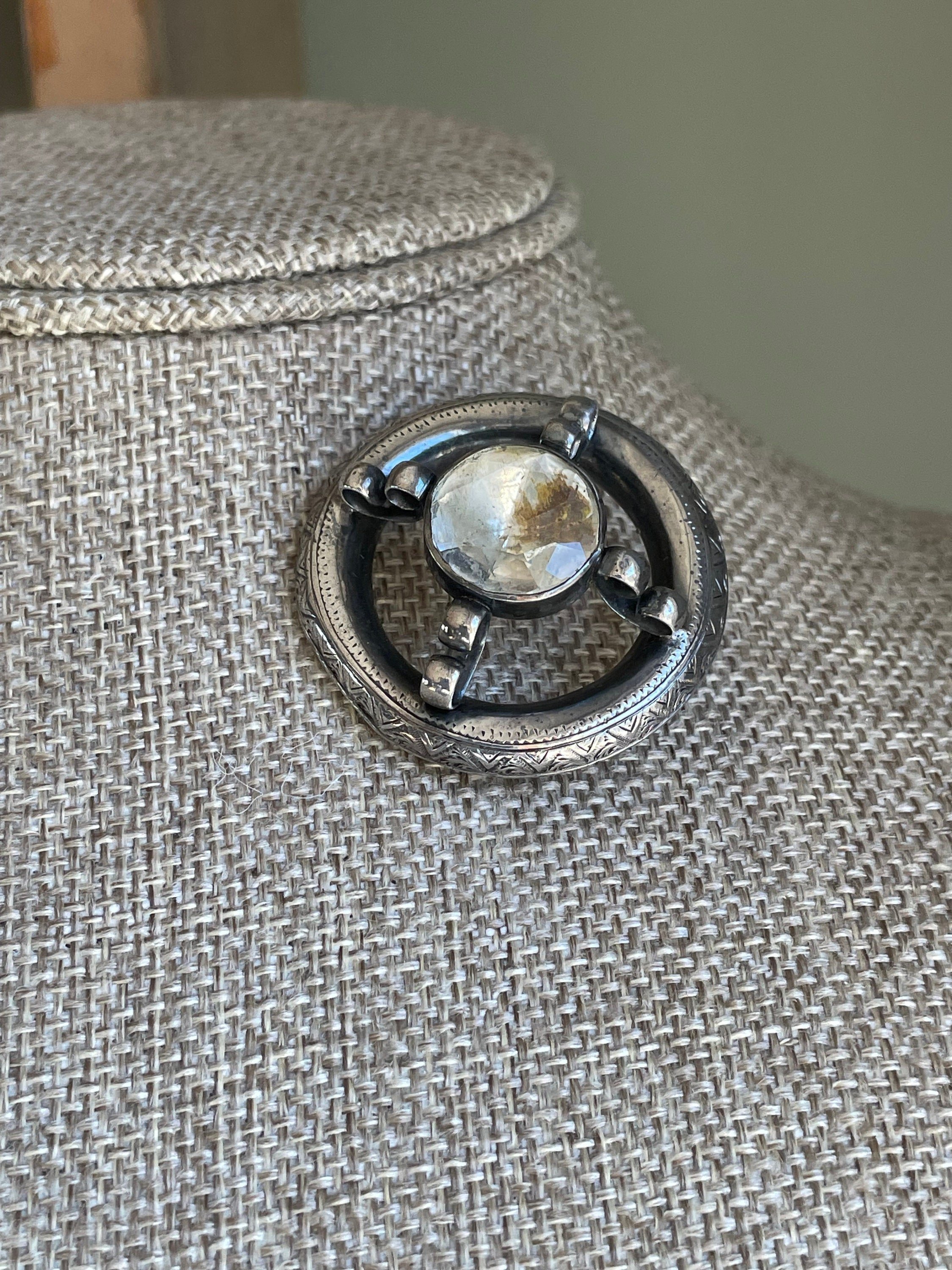 https://i.etsystatic.com/5449355/r/il/0befc1/5524353386/il_fullxfull.5524353386_cy7c.jpg