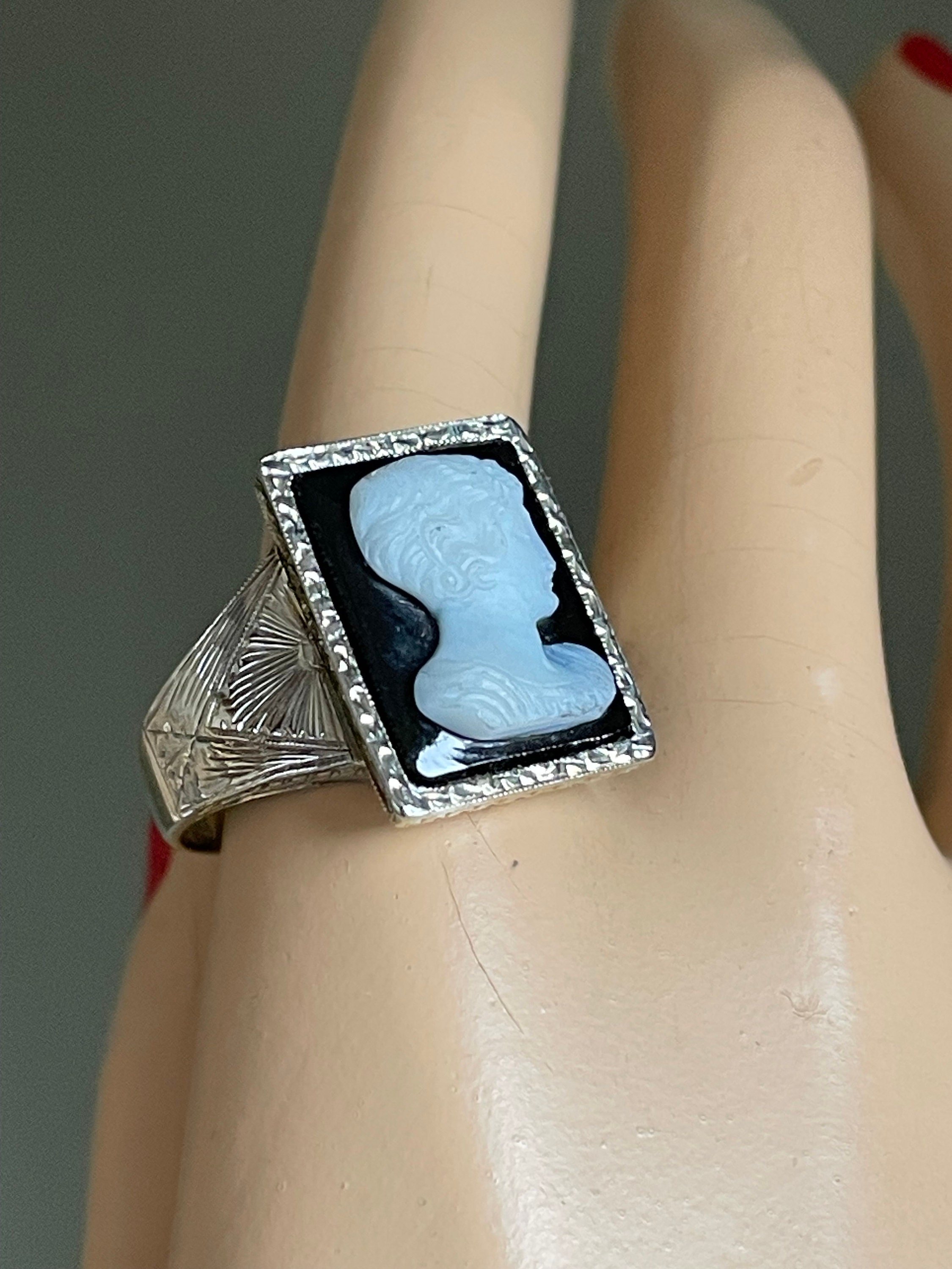 https://i.etsystatic.com/5449355/r/il/2c0222/5759779905/il_fullxfull.5759779905_ck4s.jpg