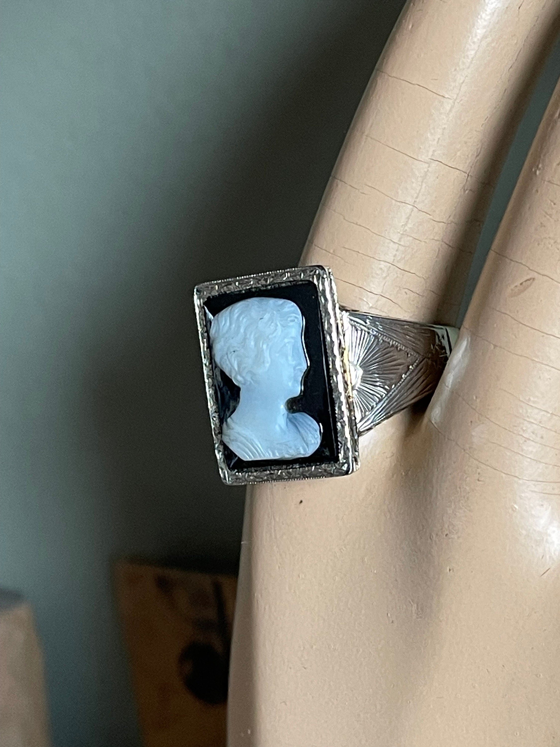 https://i.etsystatic.com/5449355/r/il/526c43/5759779973/il_fullxfull.5759779973_ftmm.jpg