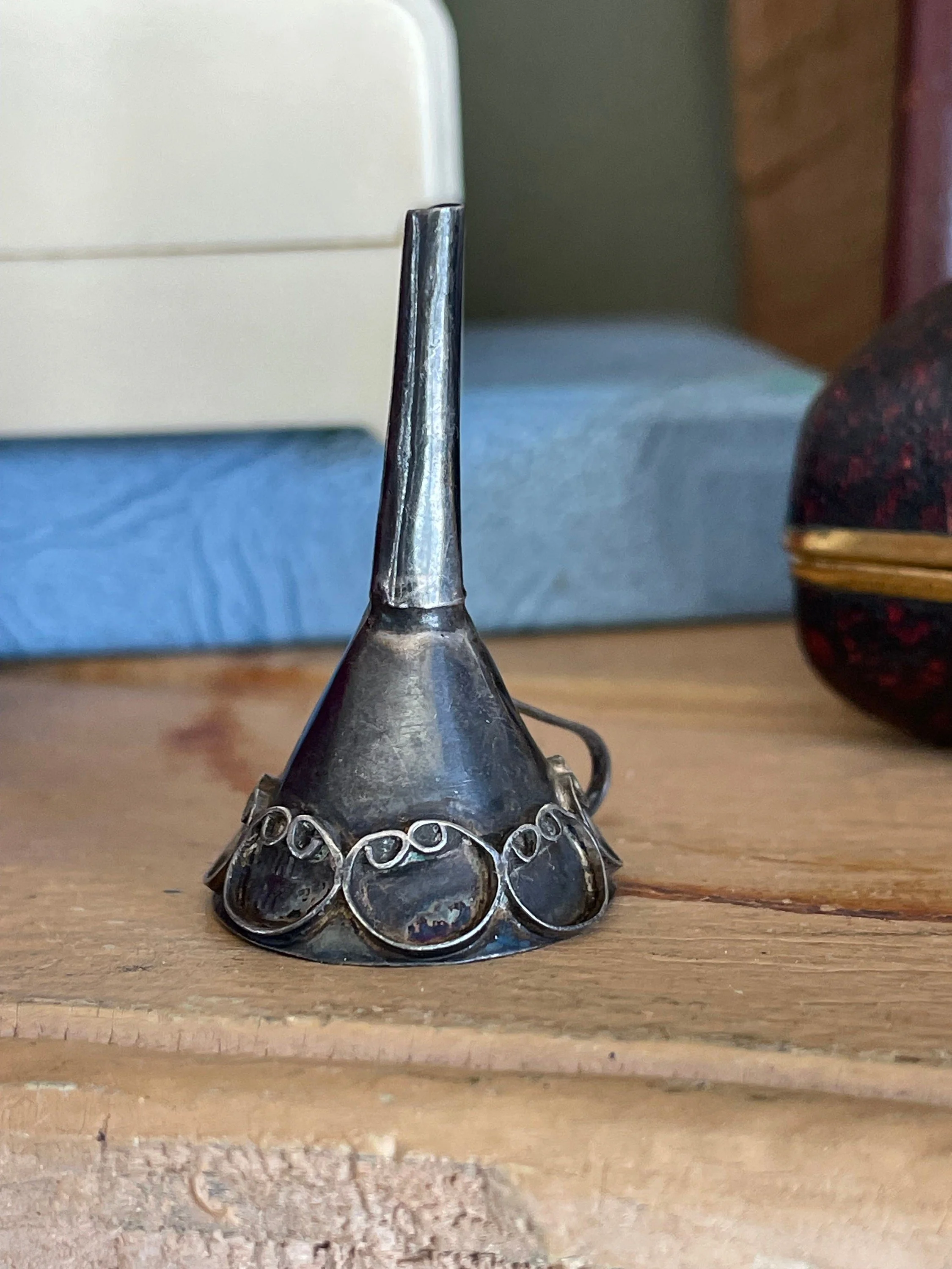 https://i.etsystatic.com/5449355/r/il/2749d6/5748025023/il_fullxfull.5748025023_2z2a.jpg