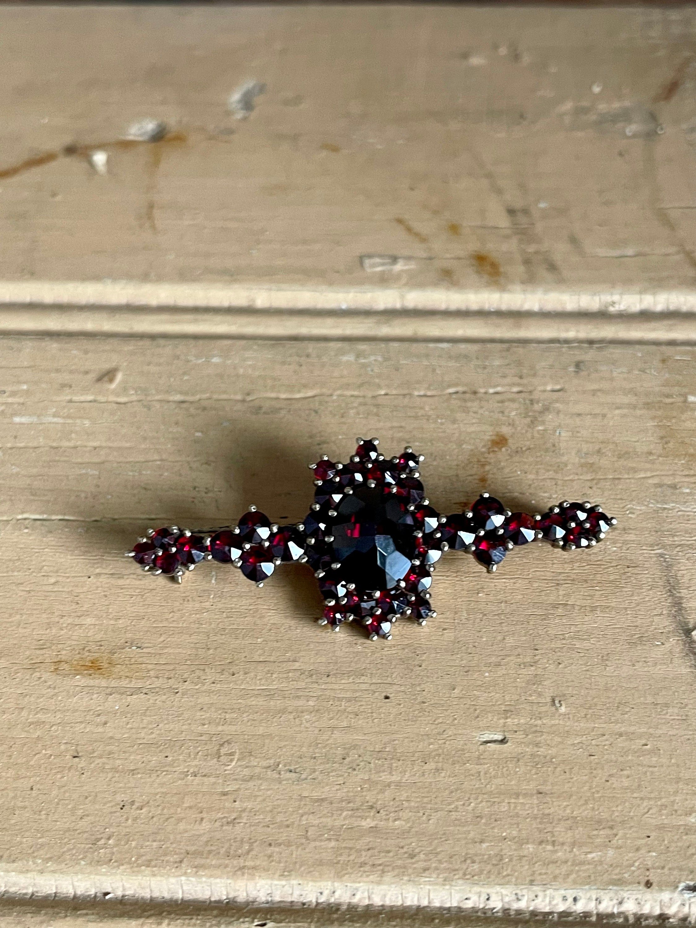 https://i.etsystatic.com/5449355/r/il/39d8ca/5727466771/il_fullxfull.5727466771_3ab5.jpg