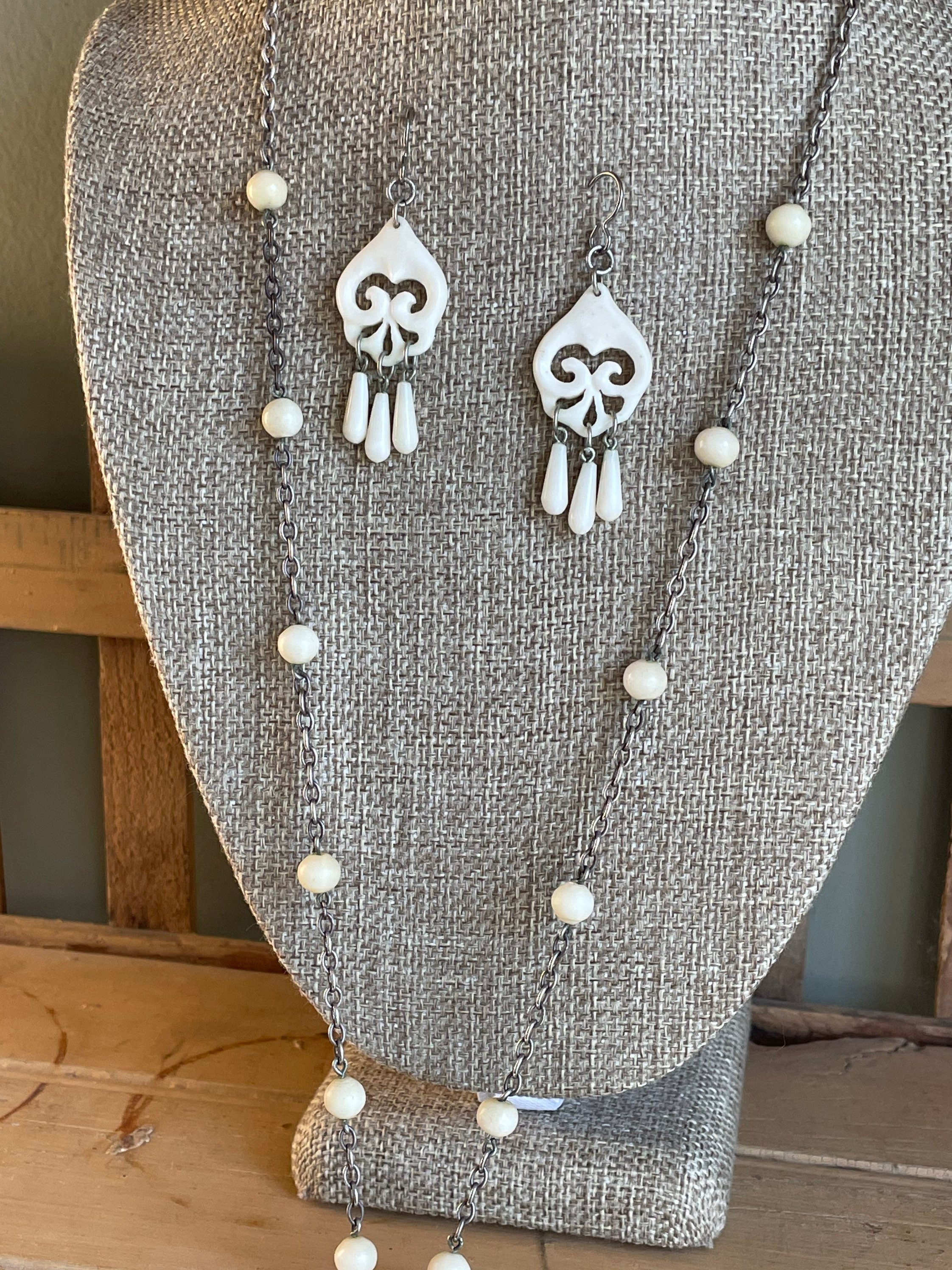 https://i.etsystatic.com/5449355/r/il/7f29d5/3712967565/il_fullxfull.3712967565_ji6k.jpg