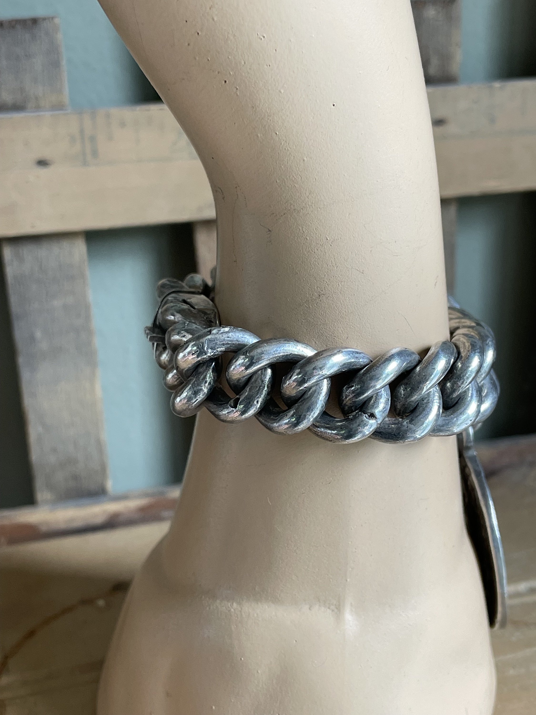 https://i.etsystatic.com/5449355/r/il/c99ed0/5946313612/il_fullxfull.5946313612_cw6x.jpg