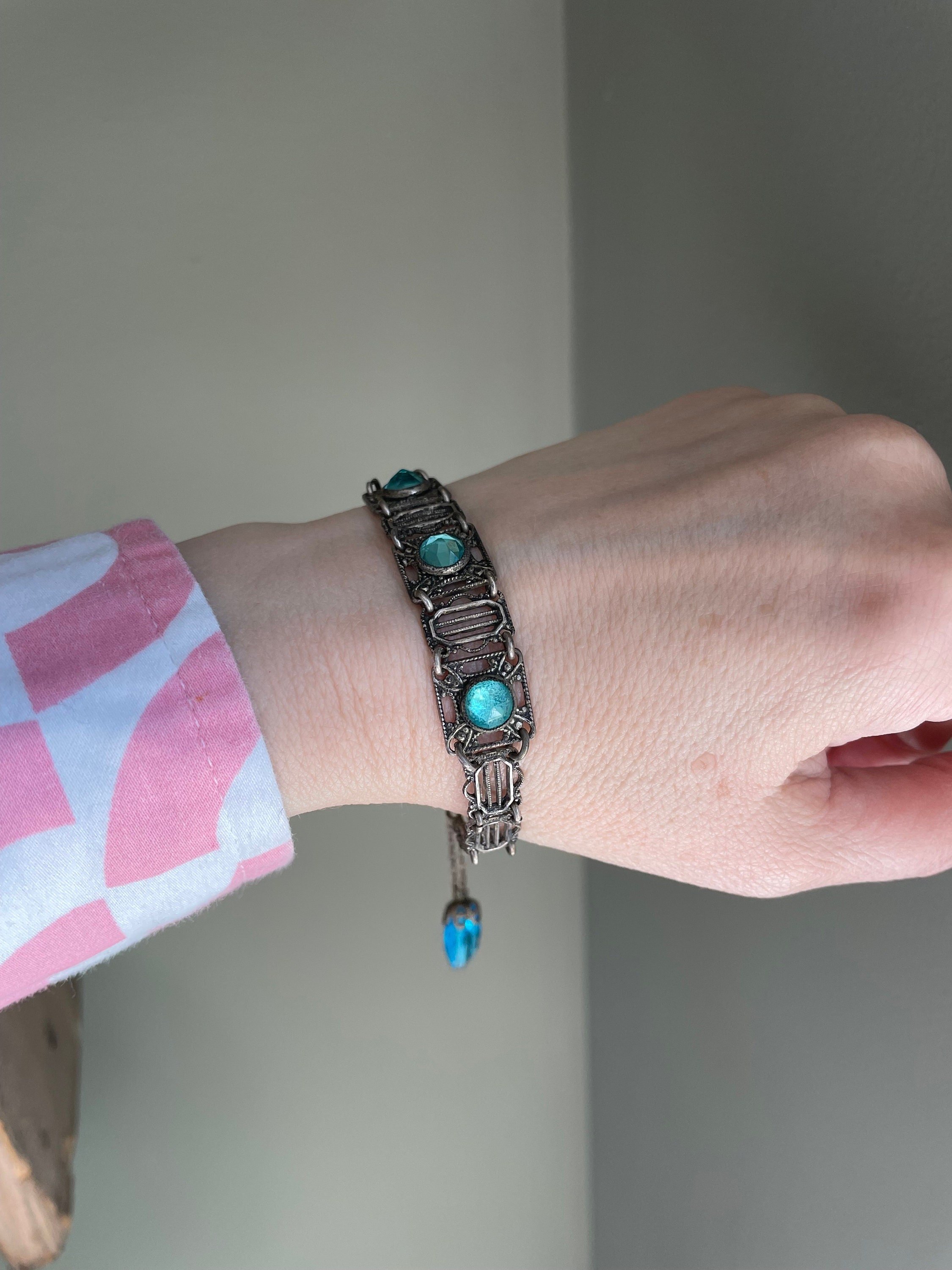 https://i.etsystatic.com/5449355/r/il/158d7a/5986705809/il_fullxfull.5986705809_4em2.jpg