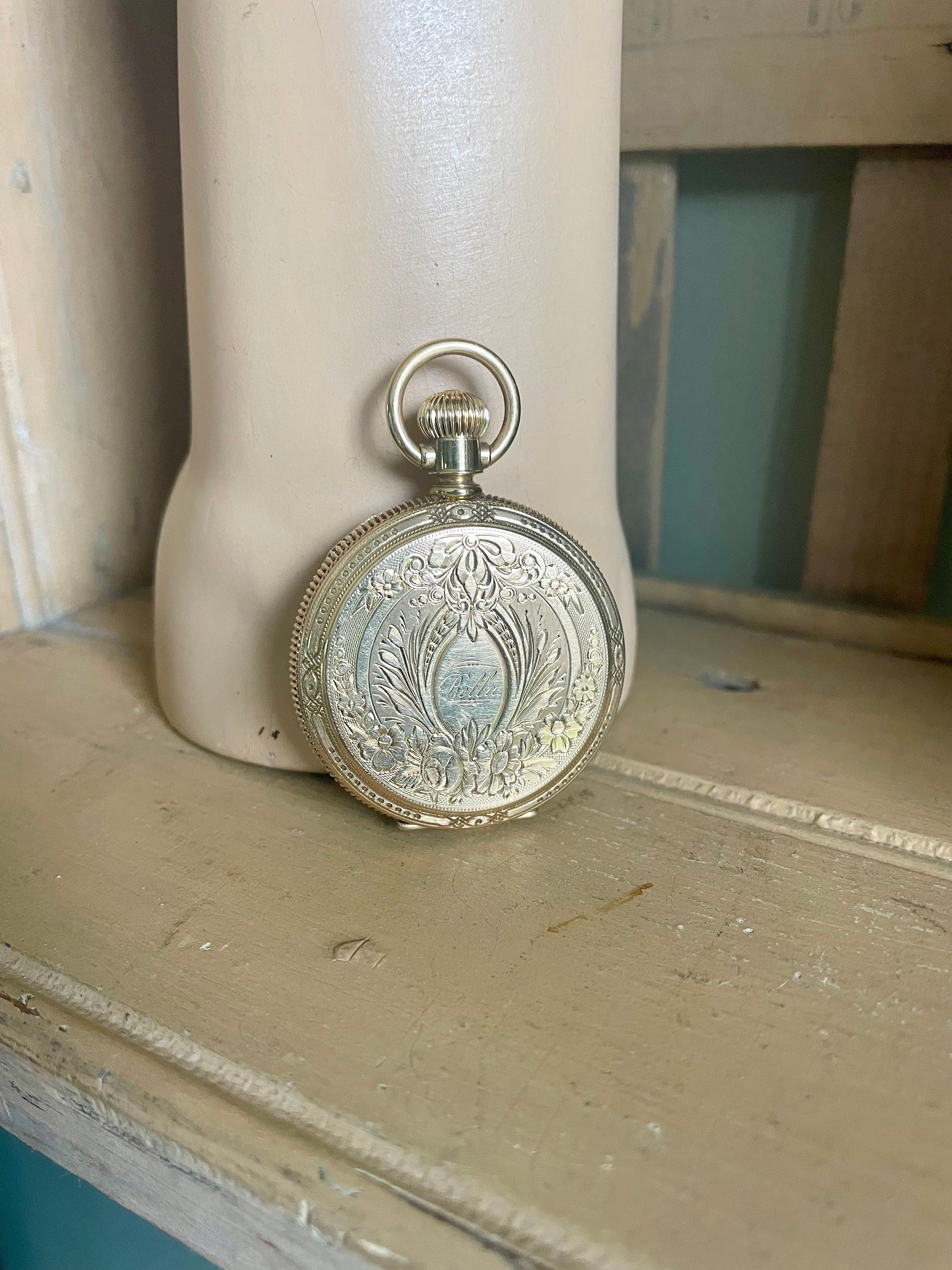 https://i.etsystatic.com/5449355/r/il/b6a958/5914585876/il_fullxfull.5914585876_h2bh.jpg
