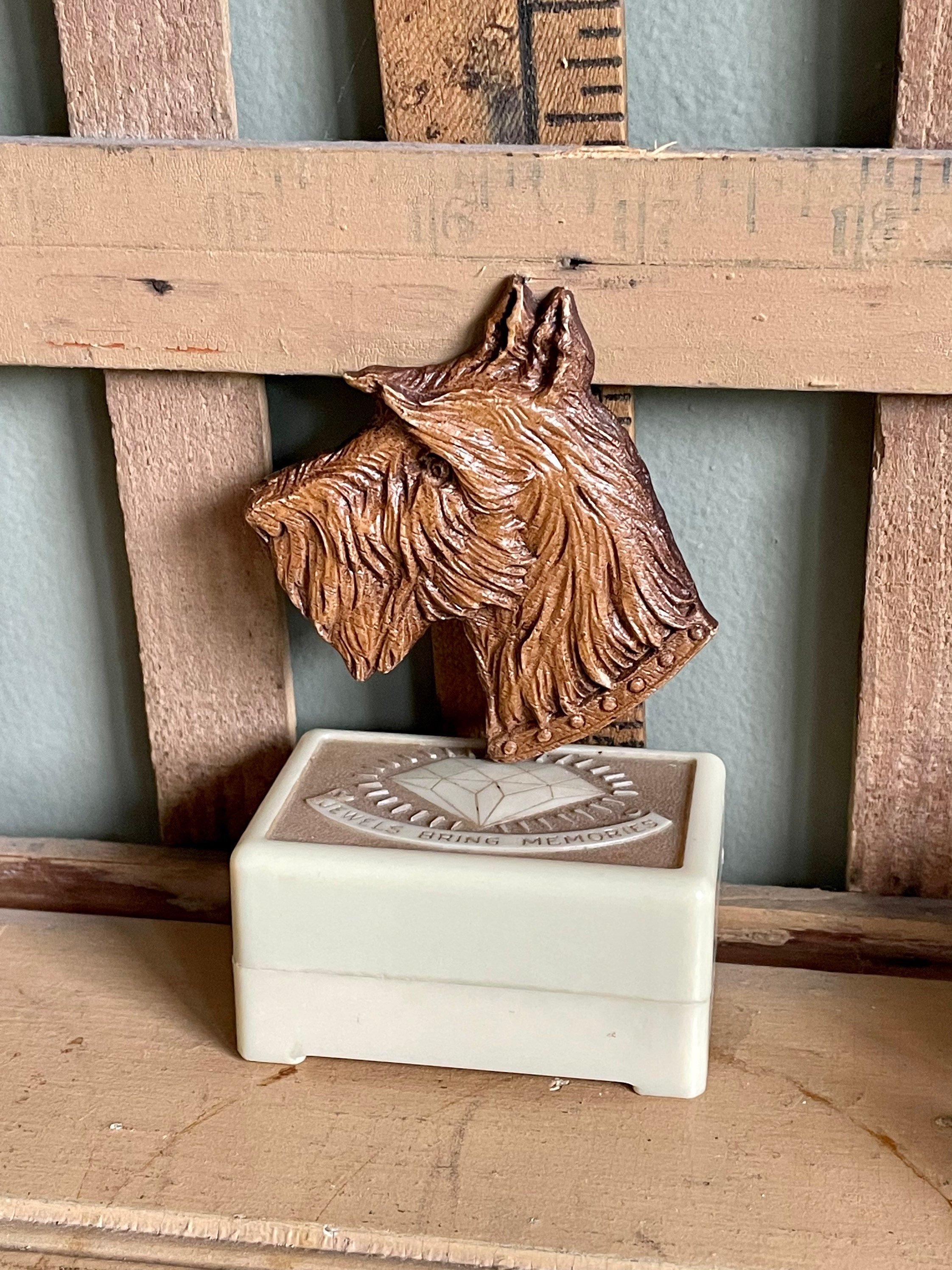 https://i.etsystatic.com/5449355/r/il/7271b3/3934793040/il_fullxfull.3934793040_il4g.jpg