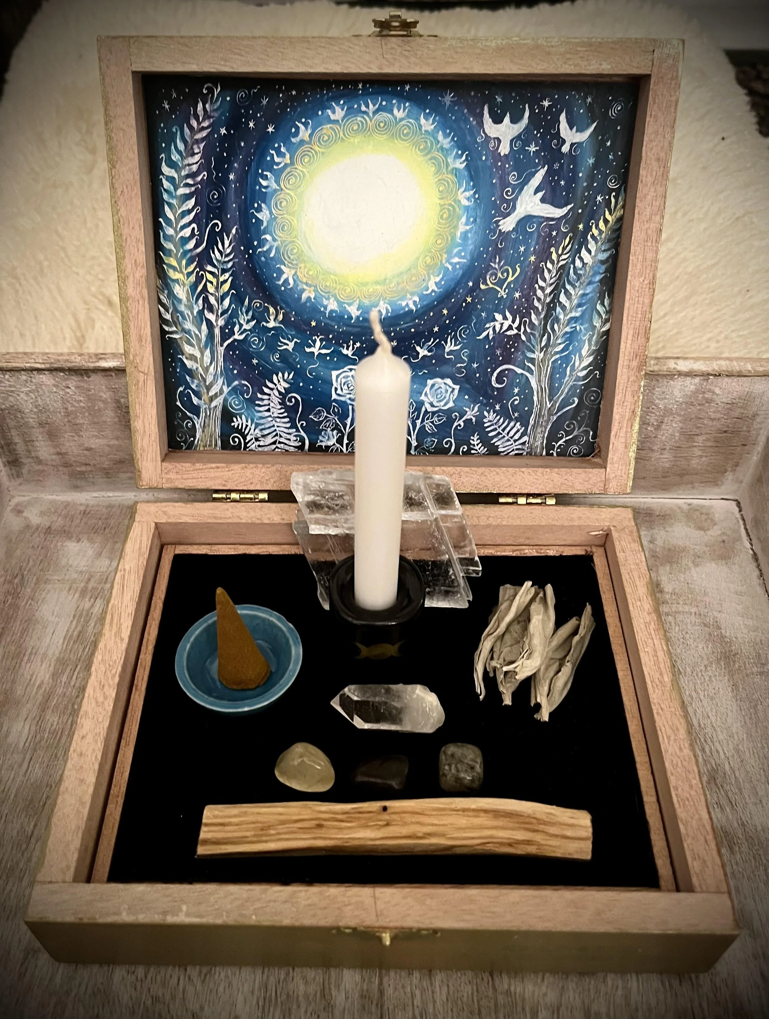 Full Moon Altar Box @mistystone.net