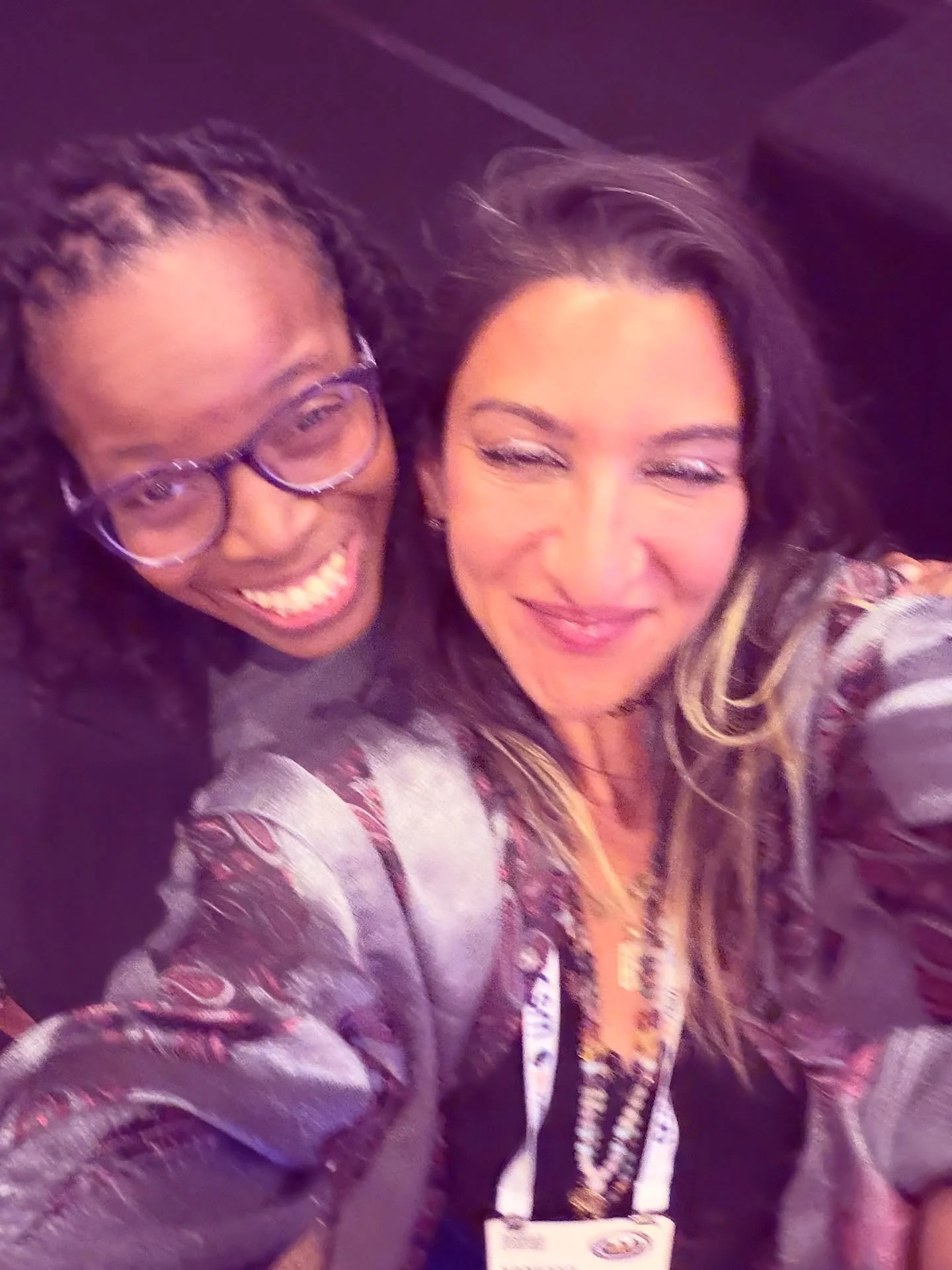 🤳 Recap: NCTM/NSCM: mediocre selfies w educators I admire who are anything BUT mediocre | pt 1👇

As much as I love being speaking, one of my favourite parts of being on tour is all of the incredible learning I get to in rooms with MY math ed heroes