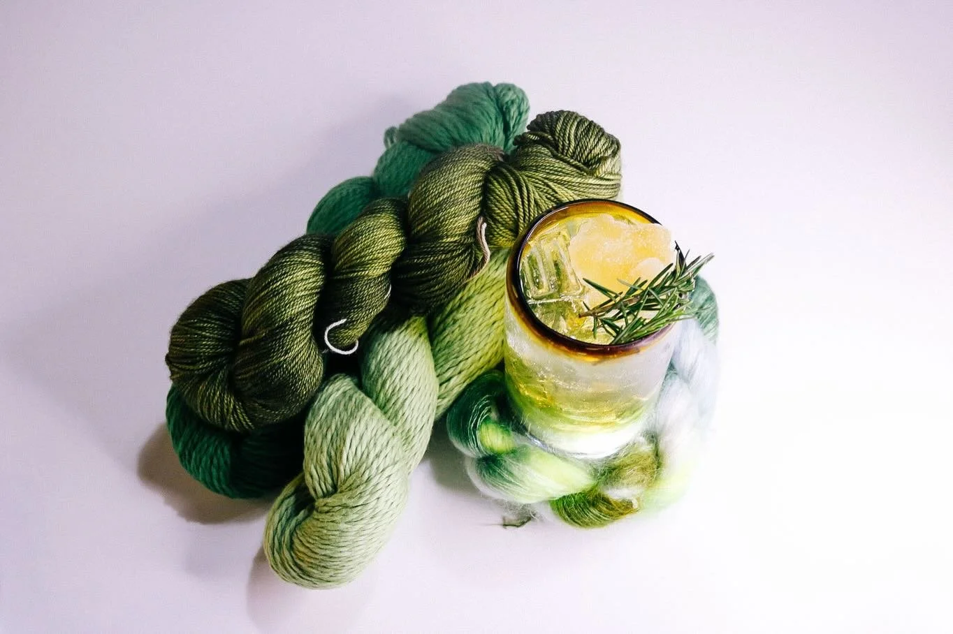 ✨ New Hours Start This Week! 
We&rsquo;re shifting into our cozy-season schedule here at The Common Thread, which means more daylight hours for yarn squishing, latte sipping, and hanging out in your favorite creative nook. 🧶☕ 
Our updated hours: Tue