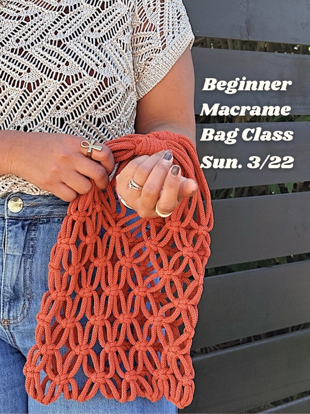 New class just dropped! 🪢👜
 We&rsquo;re hosting a Beginner Macram&eacute; Handbag Workshop at The Common Thread and it&rsquo;s the perfect slow-craft Sunday activity. 
You&rsquo;ll learn the basics of macram&eacute; while making your own boho-inspi