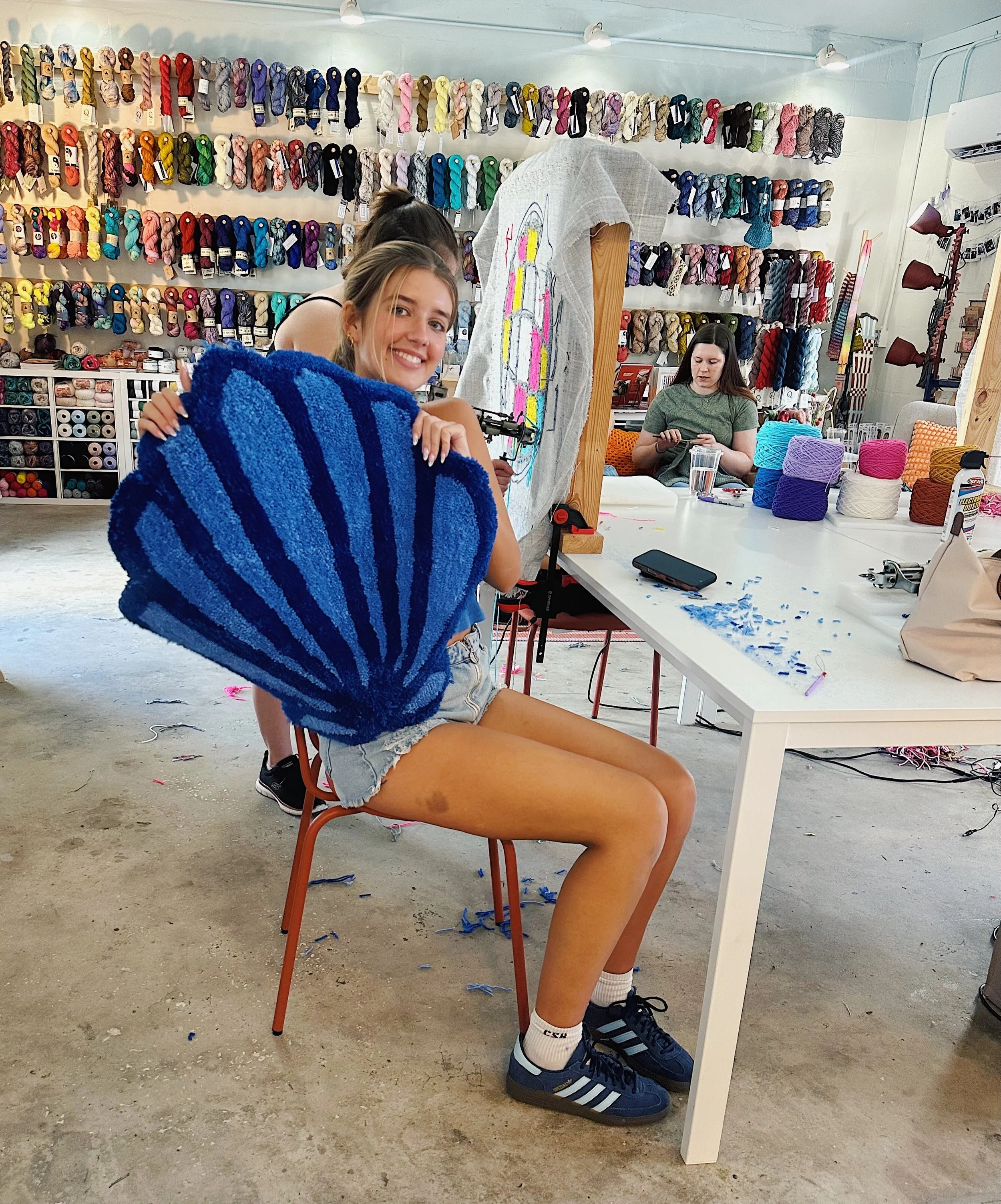 Little rug round up! Over the past year we&rsquo;ve been thrilled to have so many students make their own shaggy rug creations in our tufting classes with @lordoftherugs. Here are just a few of our favorites! 

Want to try tufting? It&rsquo;s your lu