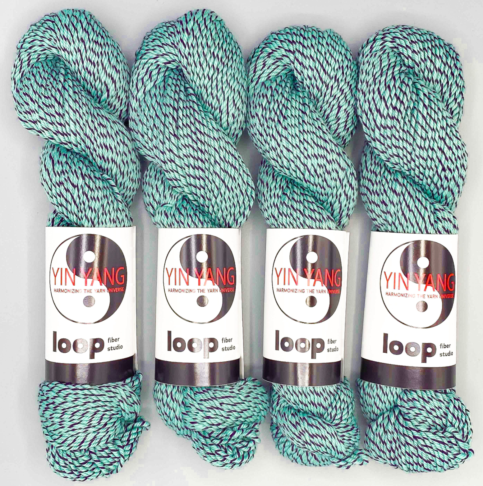 Loop Yin Yang Worsted
