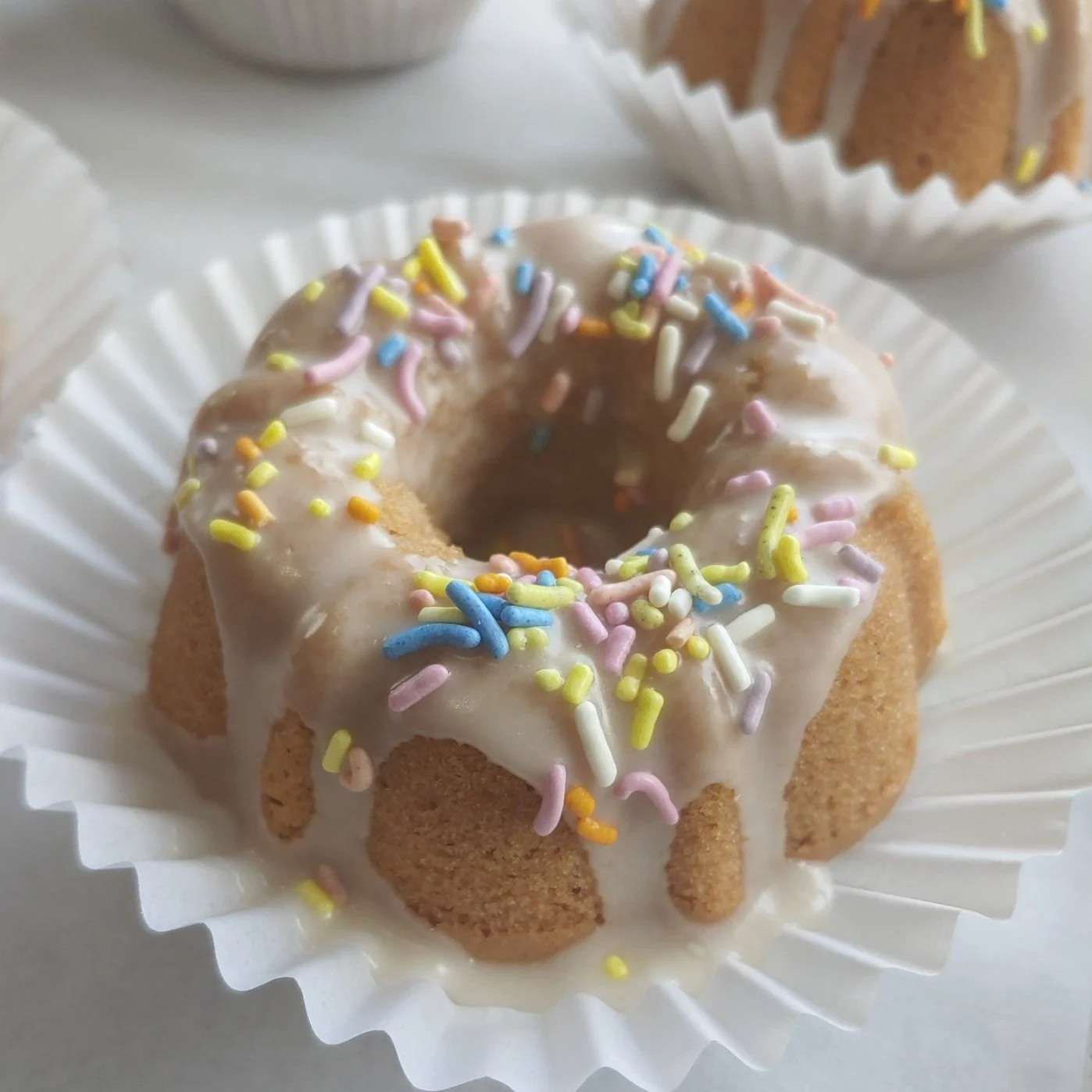 Annie May Bakes