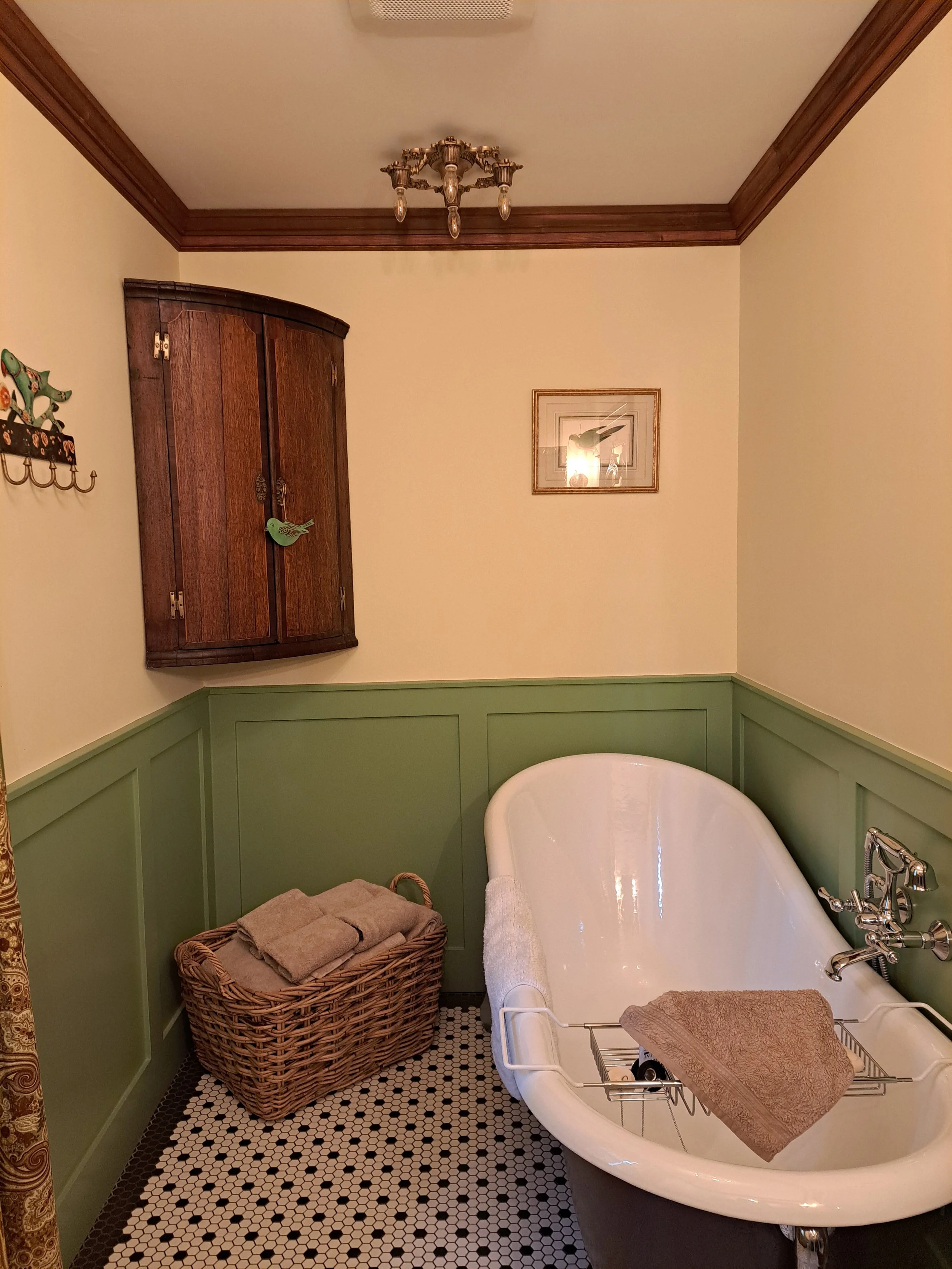 Victorian Home 7.JPG