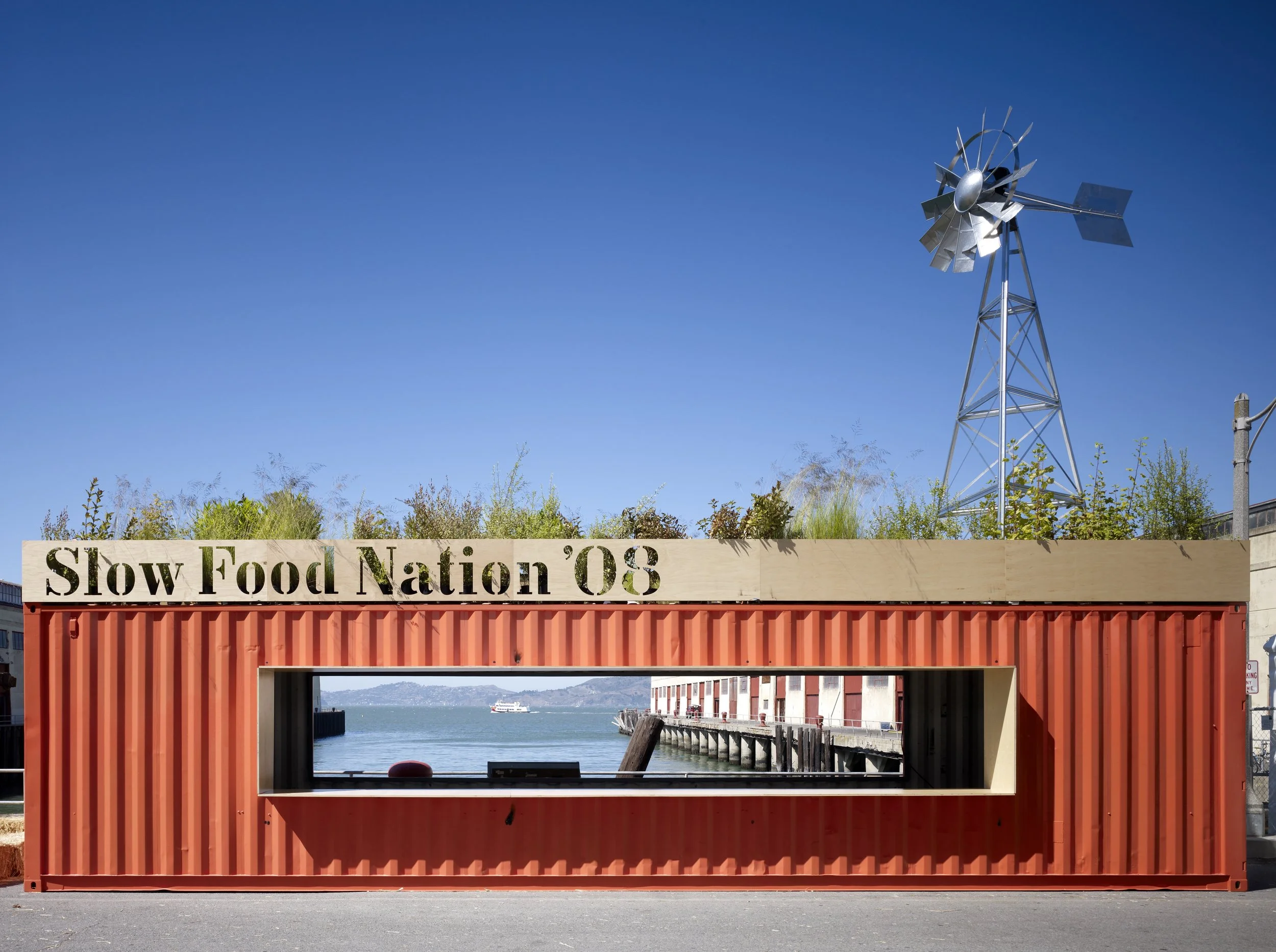 Slow food-prefab-shipping-container-green-roof-fort-mason-bay.jpeg
