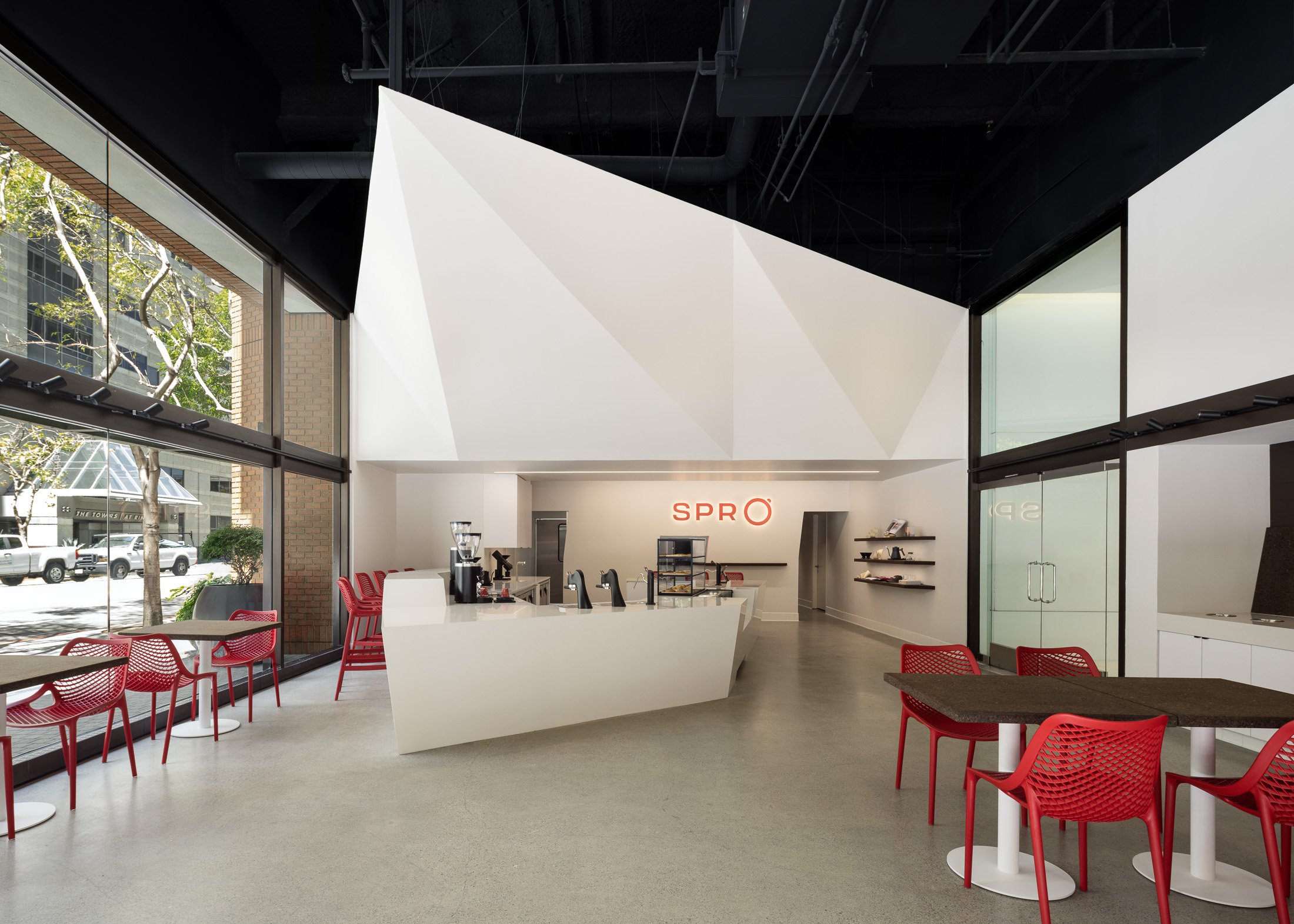 Spro_coffee_cafe_modern_minimalist_hero_1.jpg