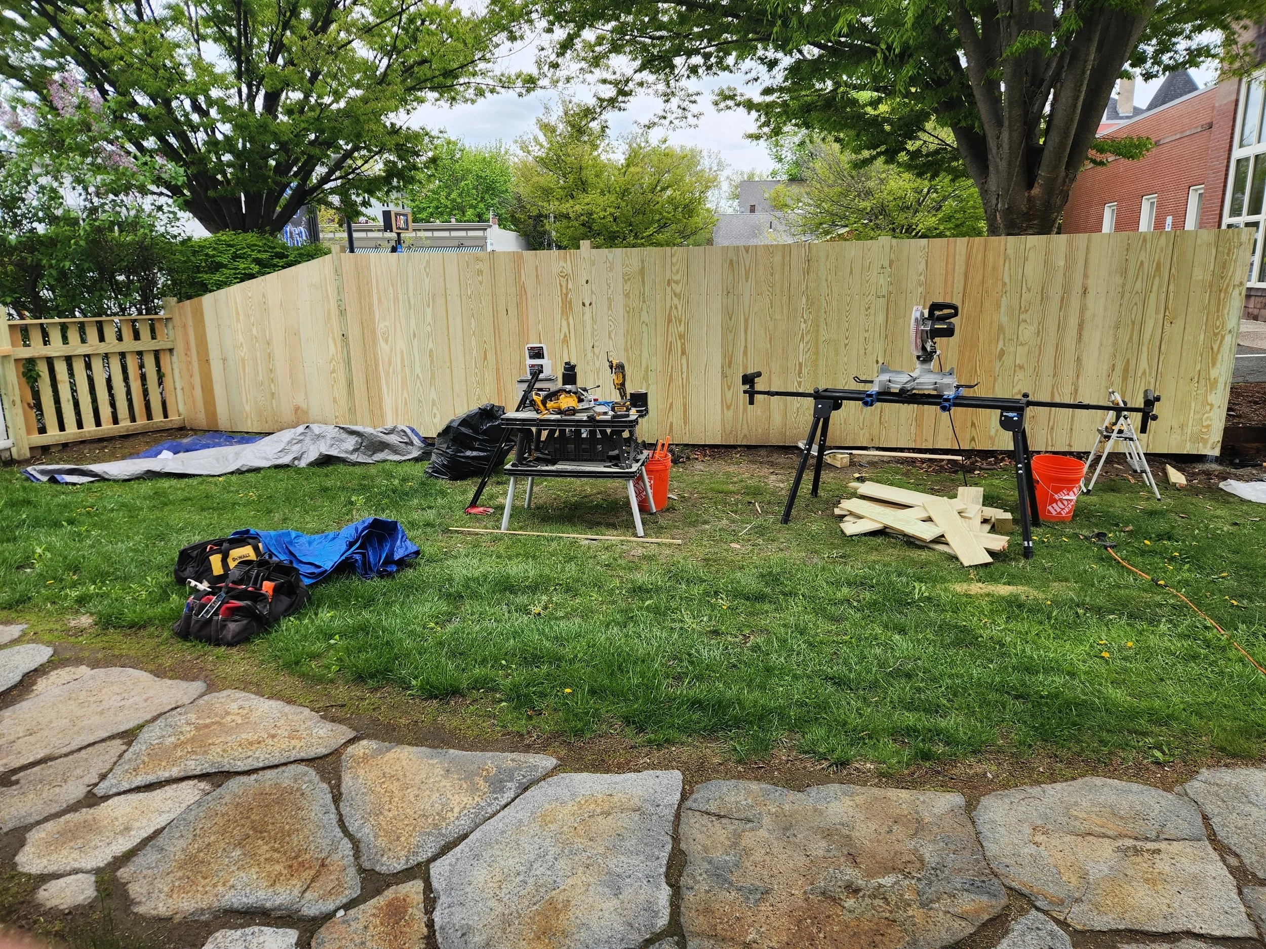 ShortStFence1.jpg