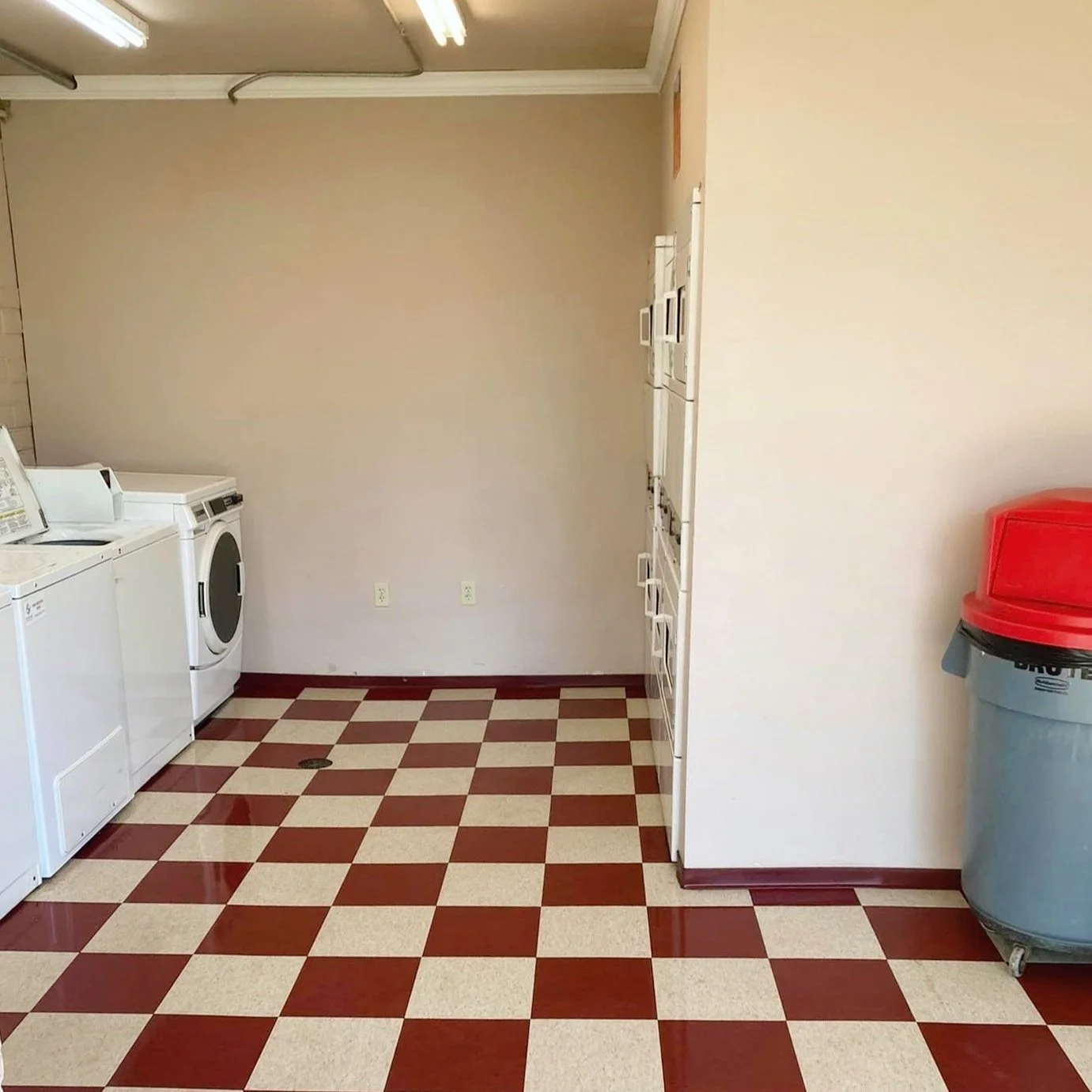 After photo of commercial cleaning for laundromat