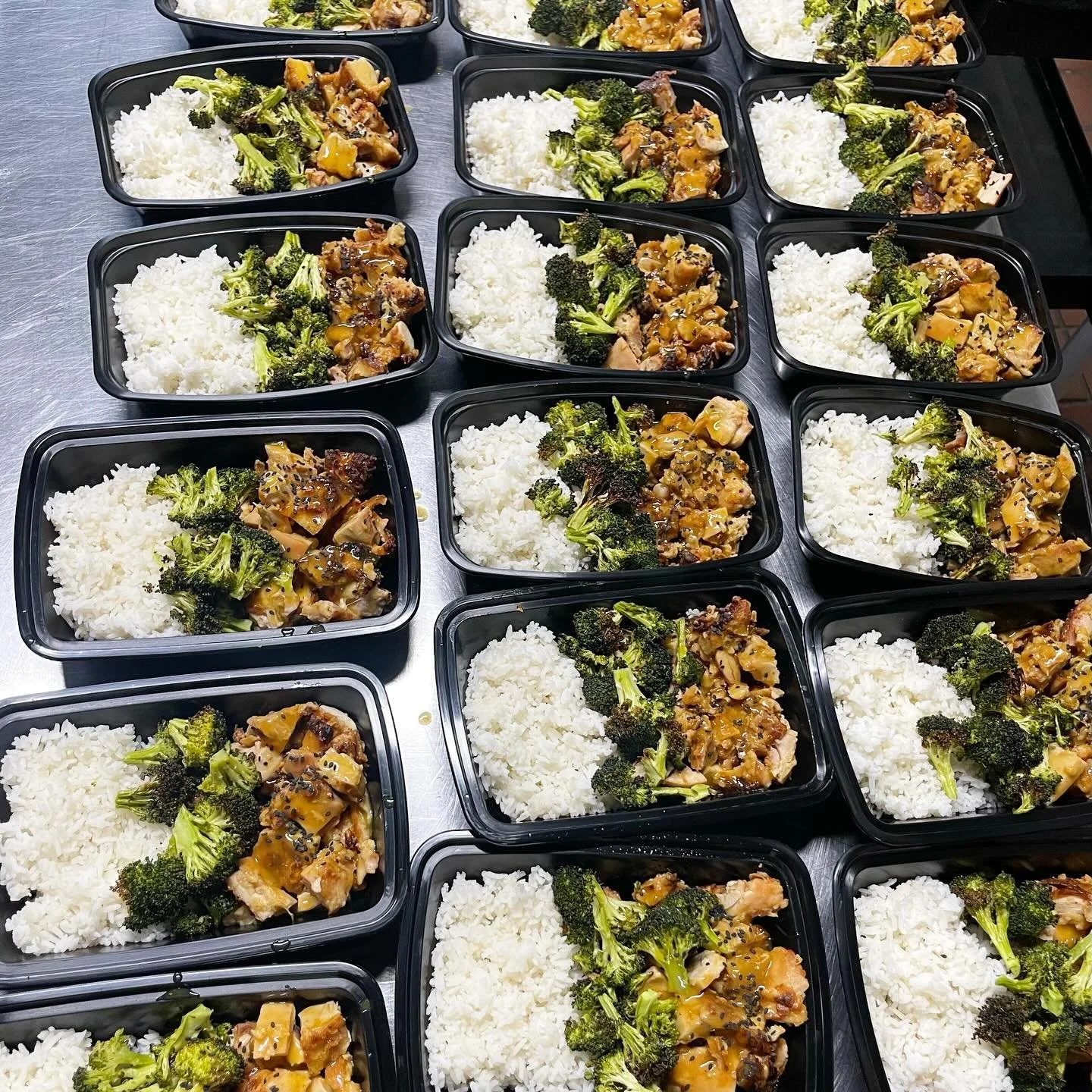 Bet ya don&rsquo;t know a lot of meal prep companies with swedish meatballs or chicken bacon ranch fries on their menu, huh? 😏

Our menu changes weekly &mdash; new menus drop on Thursdays! Here&rsquo;s what&rsquo;s cooking for the week of November 1