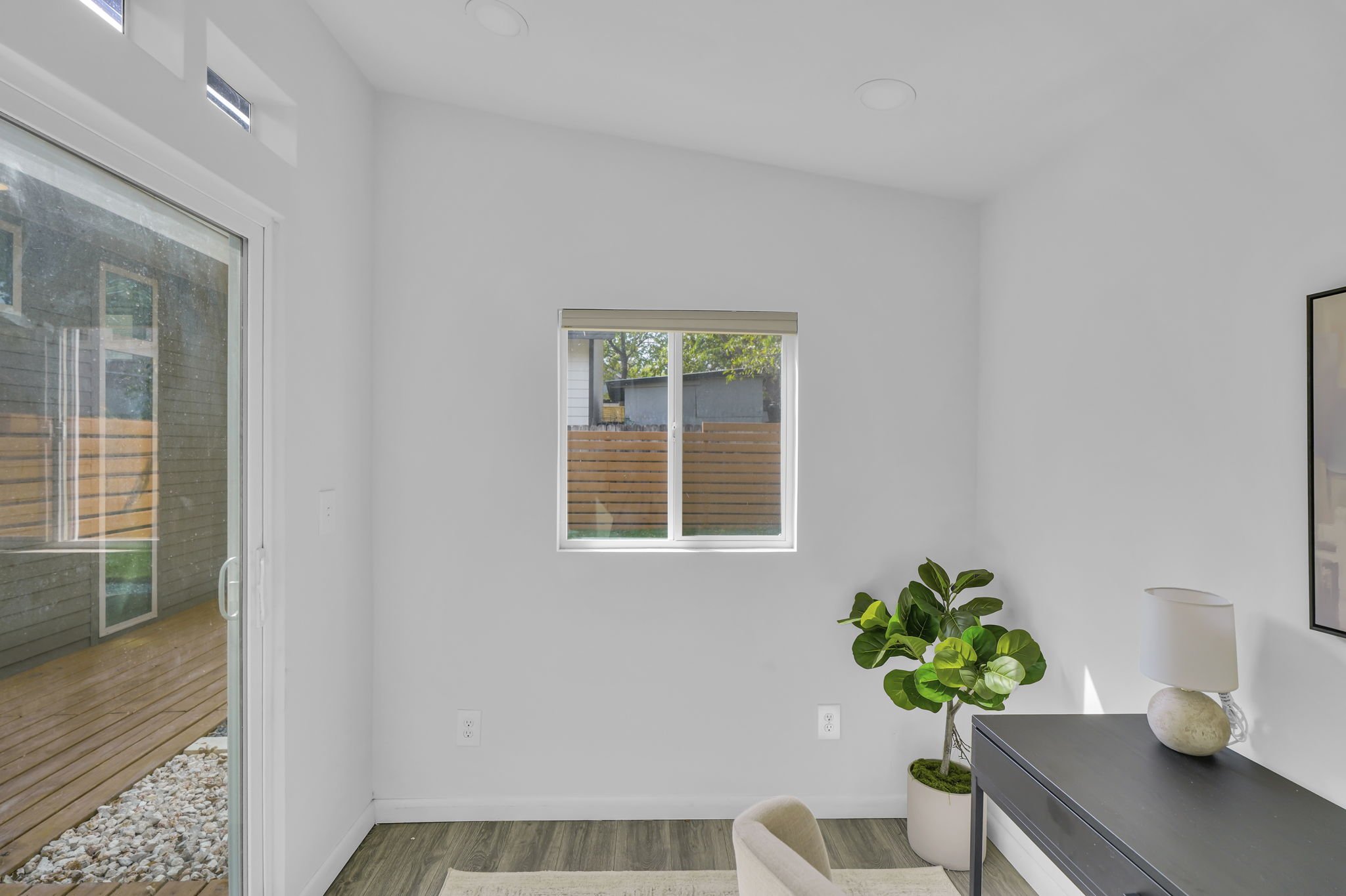 123-web-or-mls-1132 Salina St Austin 123.JPG