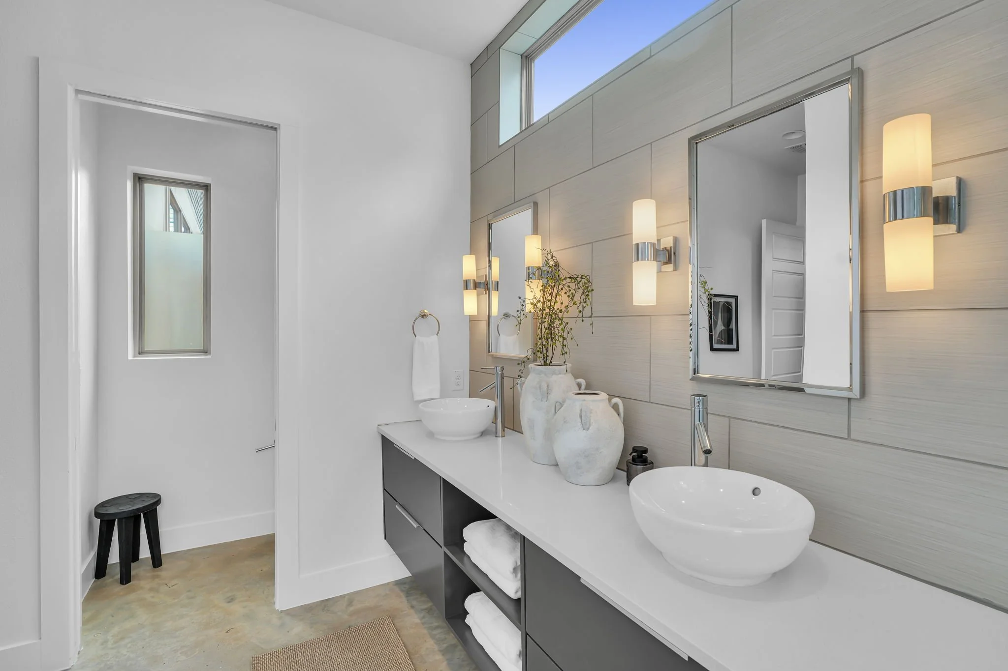 47-web-or-mls-1132 Salina St Austin 47.JPG