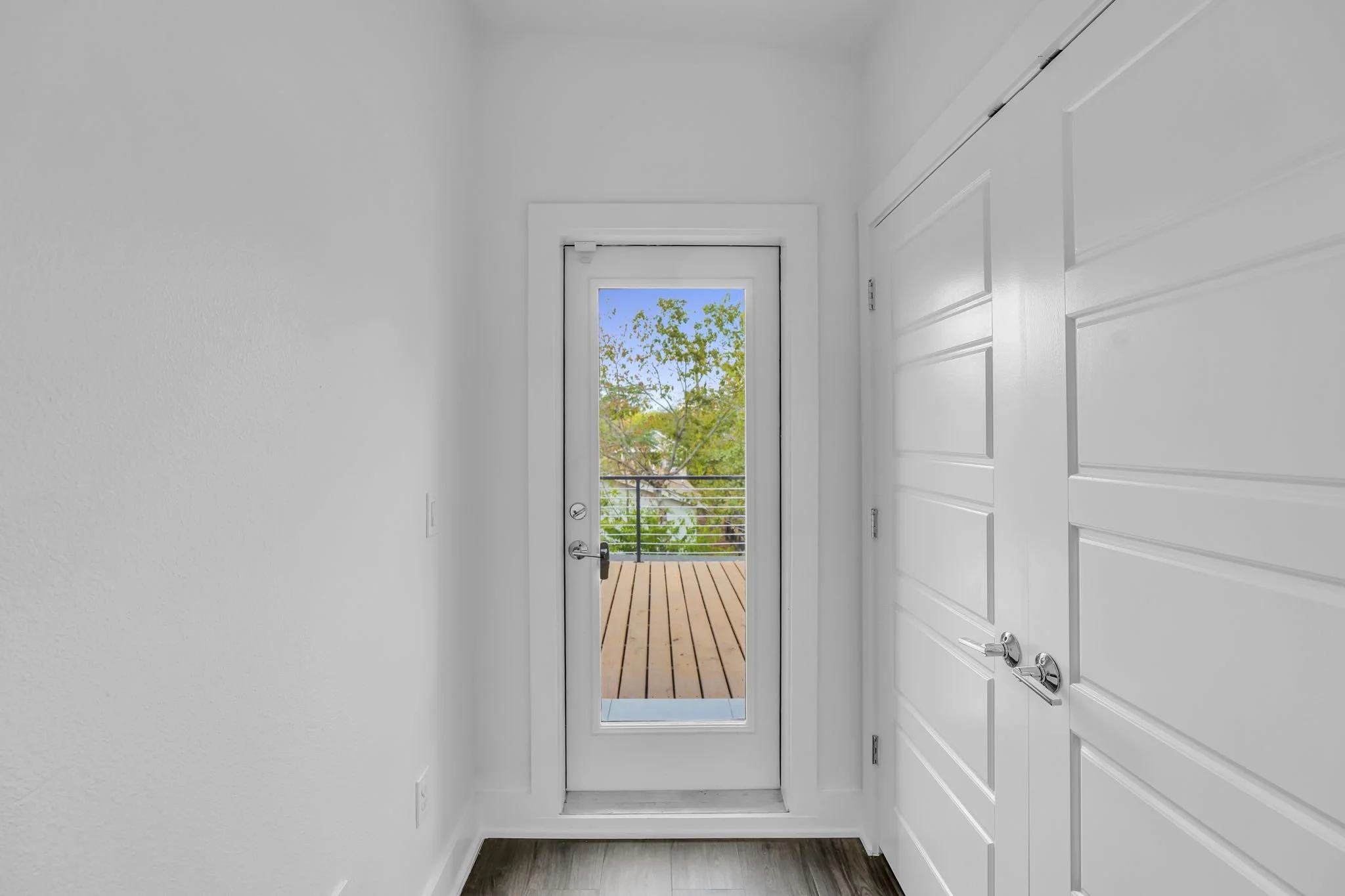 94-web-or-mls-1132 Salina St Austin 94.JPG