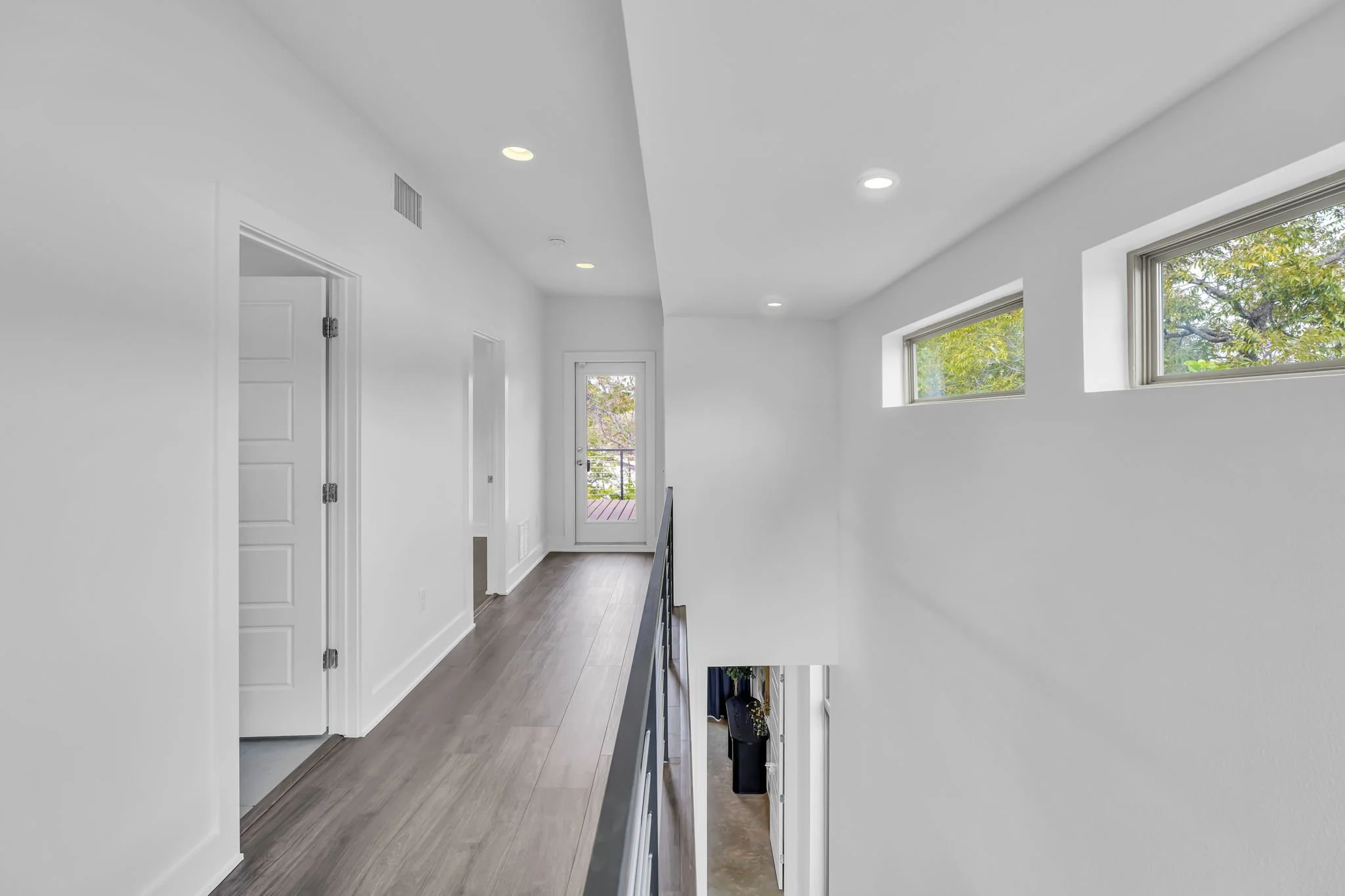 59-web-or-mls-1132 Salina St Austin 59.JPG