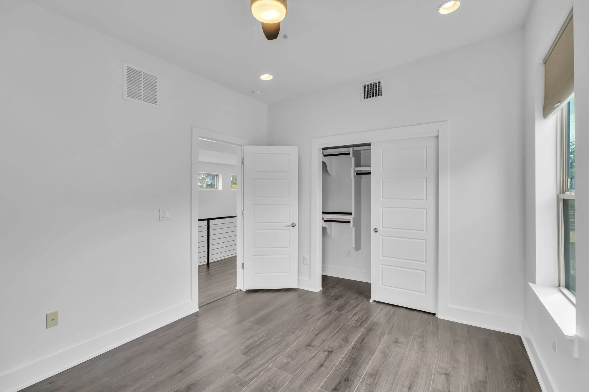 88-web-or-mls-1132 Salina St Austin 88.JPG