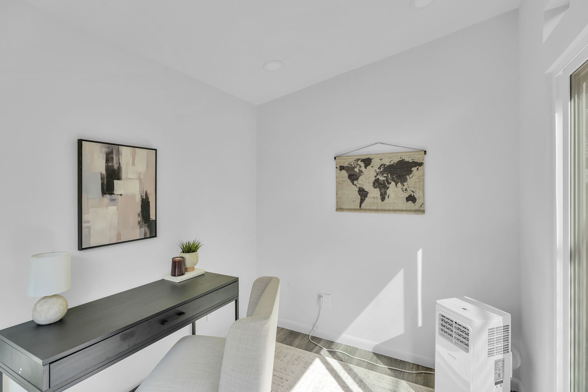 122-web-or-mls-1132 Salina St Austin 122.JPG