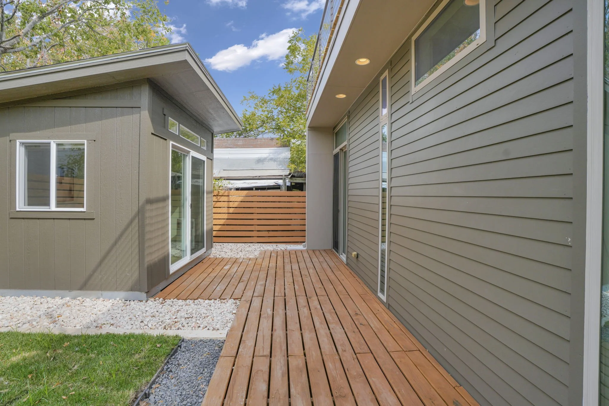 117-web-or-mls-1132 Salina St Austin 117.JPG