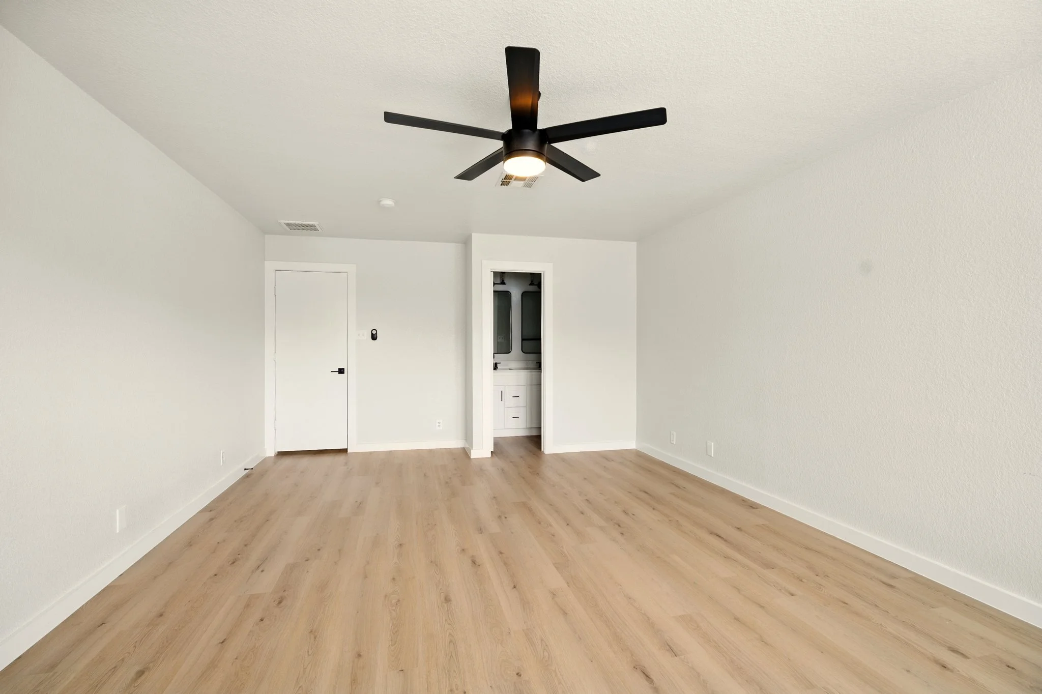 20-web-or-mls-_DSC9293 Seth Talkington.jpg