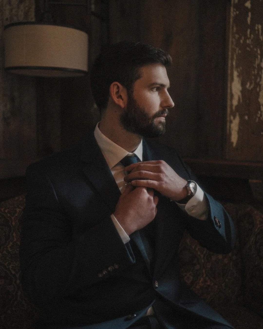 On of our favorite groom dens we've seen yet.