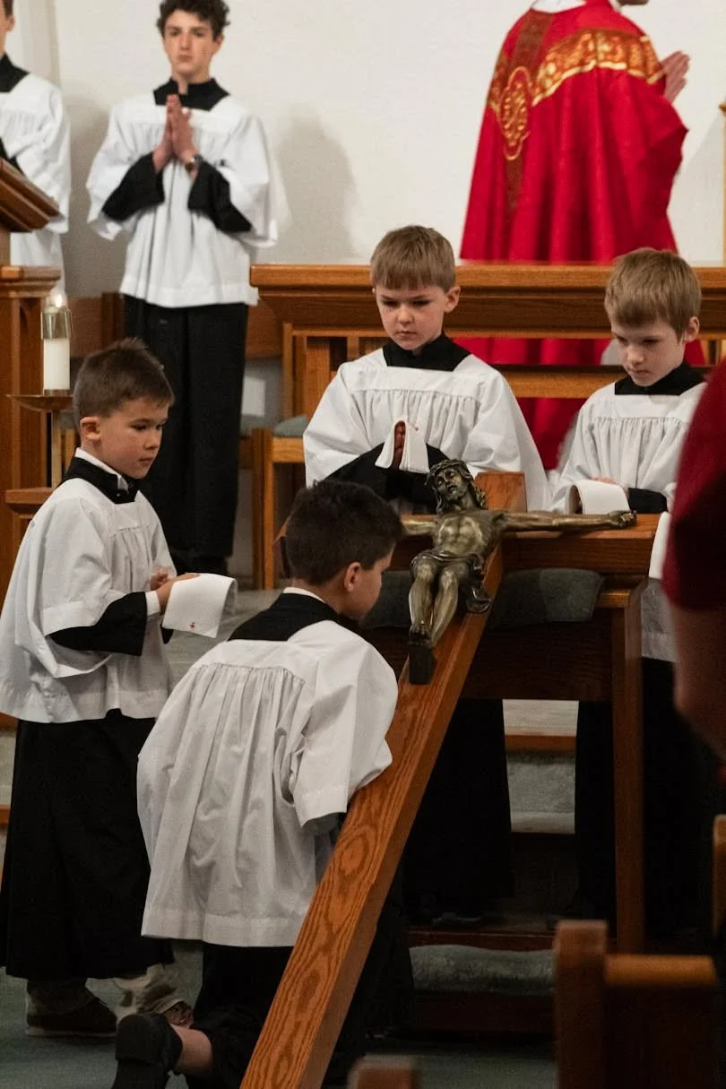 Join Newman on Good Friday for Veneration of the Cross Liturgy celebrating the Passion of Our Lord. 

✝