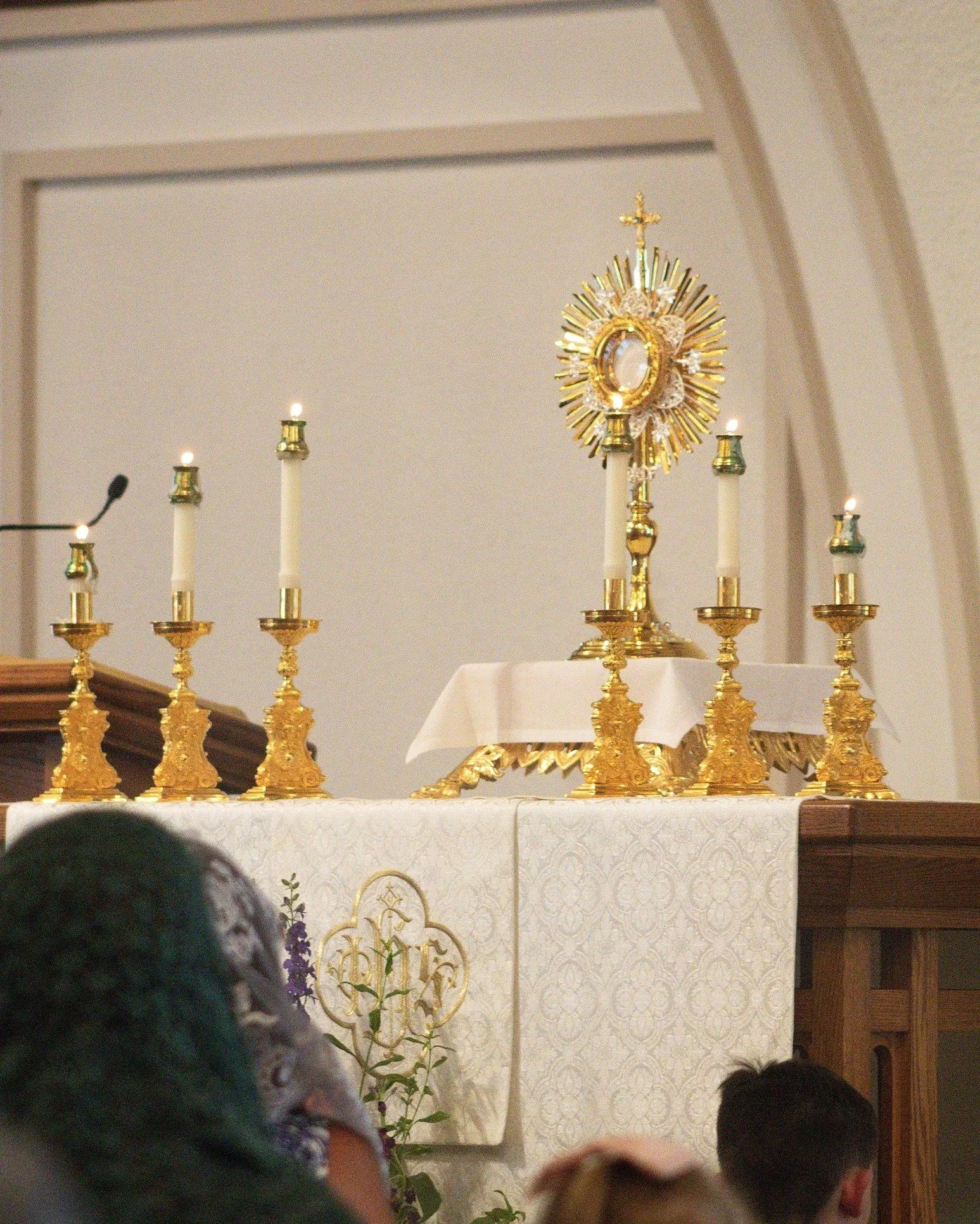 Did you know we still have Spirit &amp; Life in the summer? Join us tonight starting at 7:00pm.

7:00pm: Eucharistic Adoration with Confessions available.
8:00pm: Mass
8:30pm: Pizza &amp; Fellowship for college students in the Newman Library!

✝