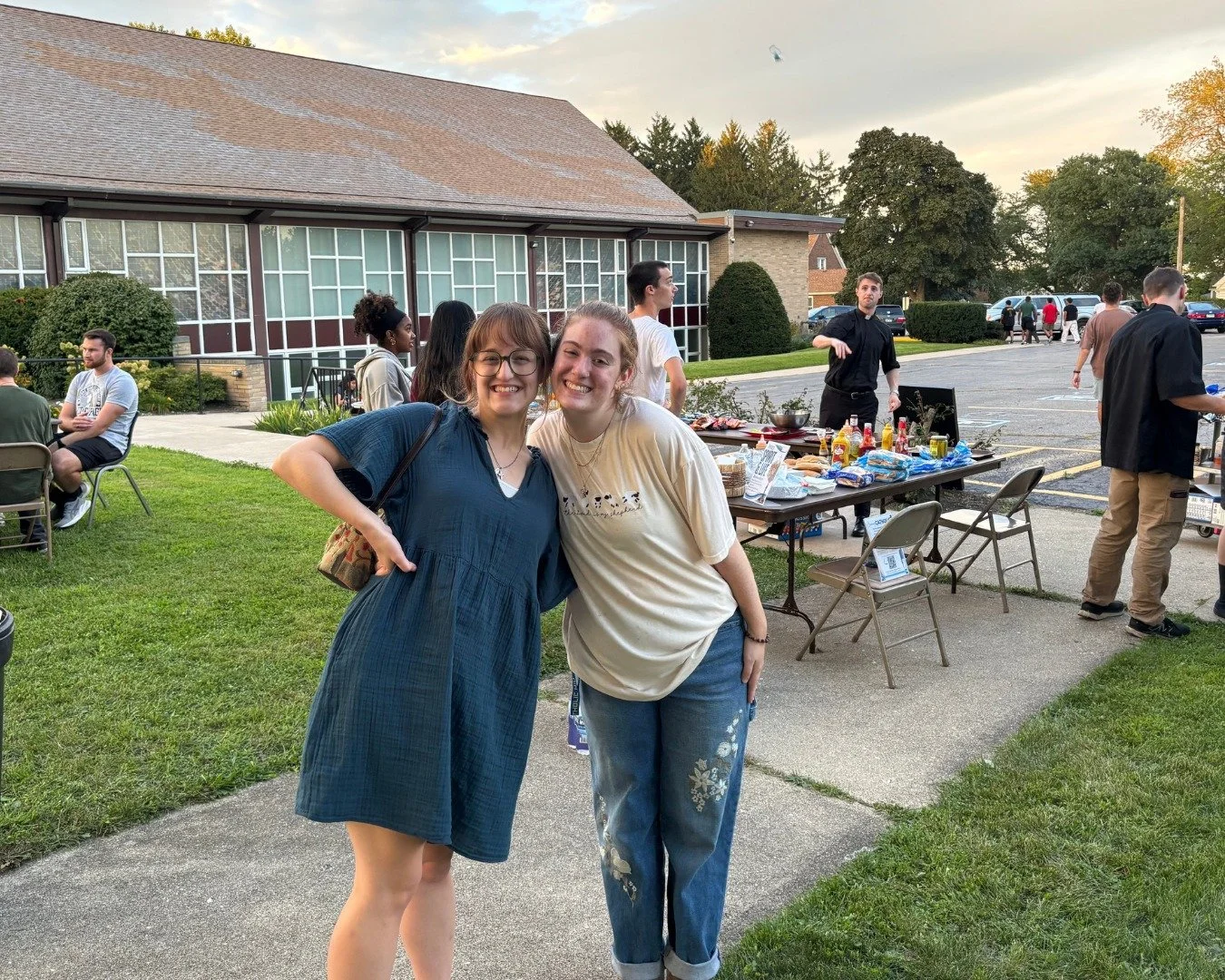 The Welcome Back BBQ was SO MUCH FUN, let's keep the party going this afternoon in the Newman Backyard with yard games, snacks, soda, and good vibes!!!!

College students, we'll see you at 2:00pm TODAY (Friday, August 28th) 😉