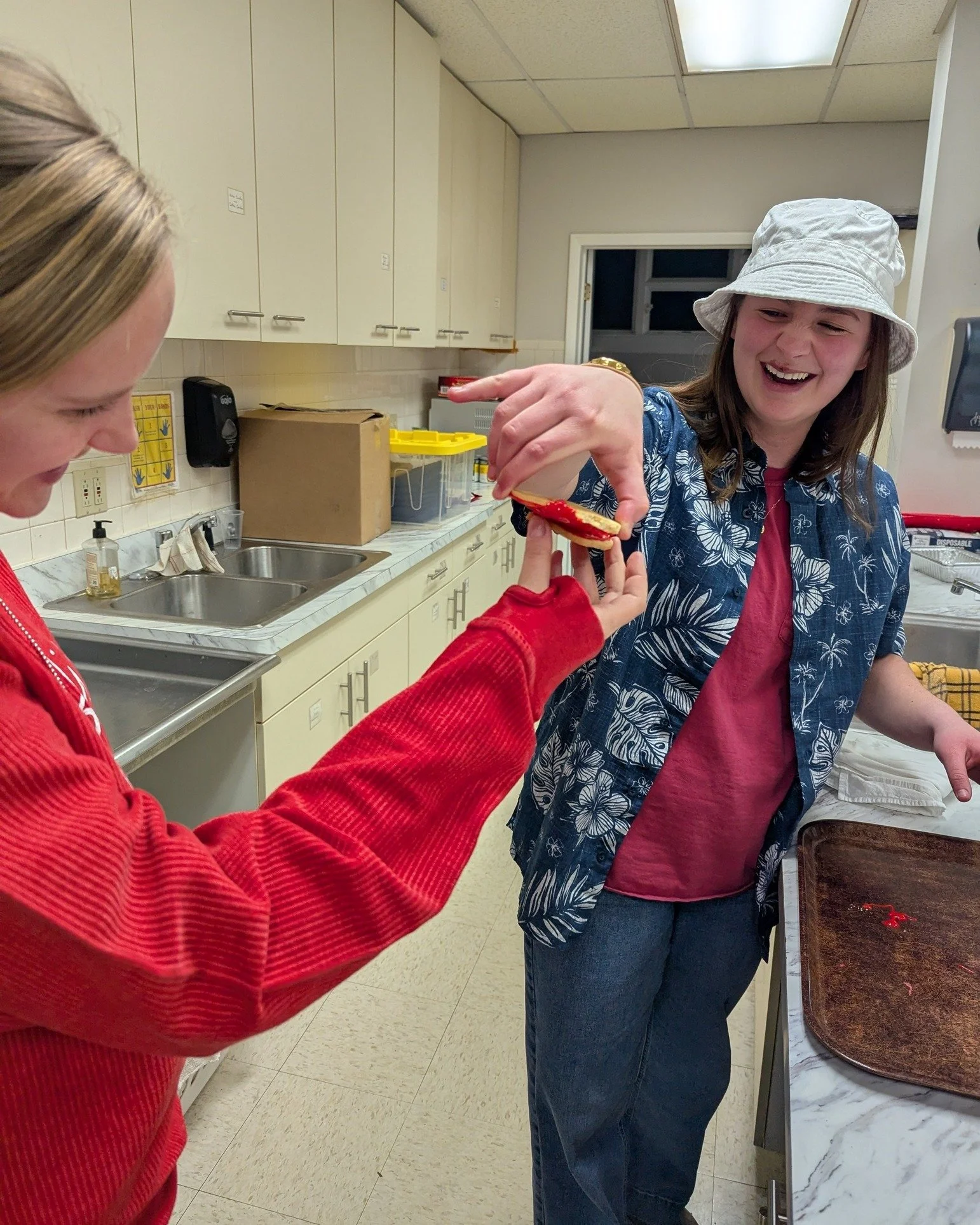 College students, come make a difference in the DeKalb community by cooking a meal for our local homeless shelter, Hope Haven. No cooking expierence in needed, just show up!

Thursday, October 15th at 4:30pm in the Knox Room Kitchen. See you there!