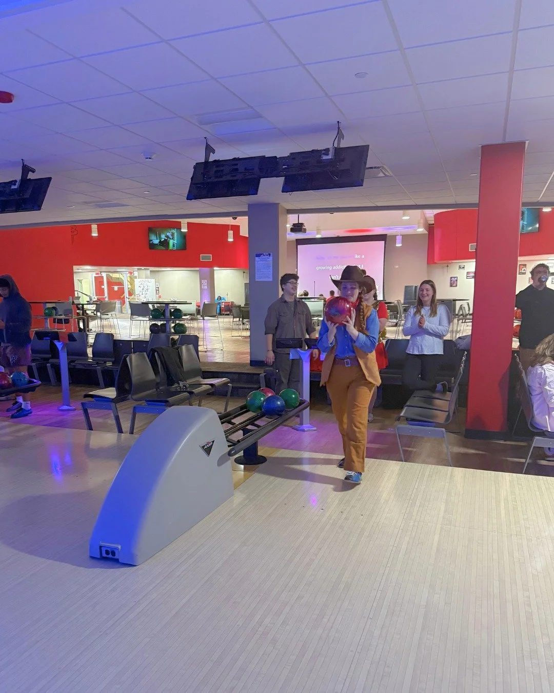 Start getting those costumes ready! Halloween bowling is right around the corner! 👻🎃

College students, join us on Friday, October 30th for dinner at the Newman Center and bowling! Meet at Newman at 5:30pm.