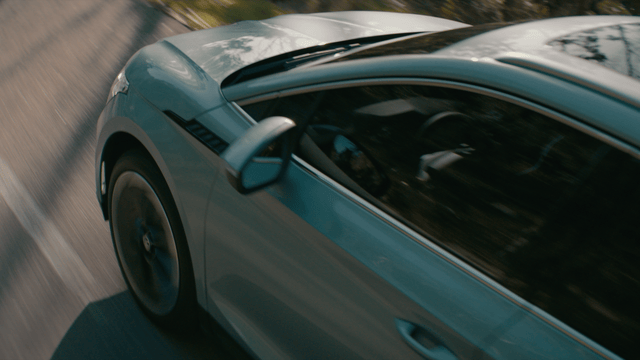 ENYAQ_2021_TV_CLN_NoLOGO_DRIVING_COUNTRYSIDE_0.56_FullHD_ProRes_GIF_02.gif