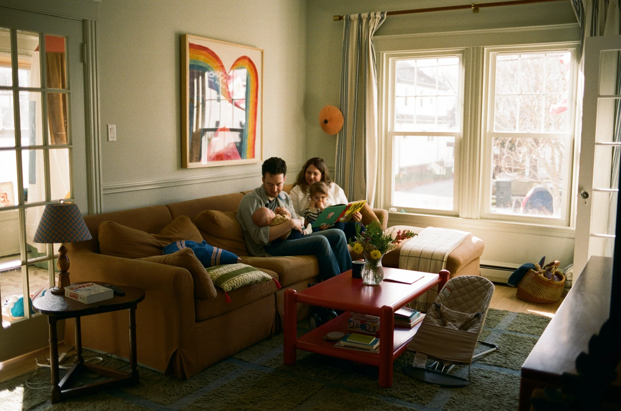 lifestyle family newborn photography