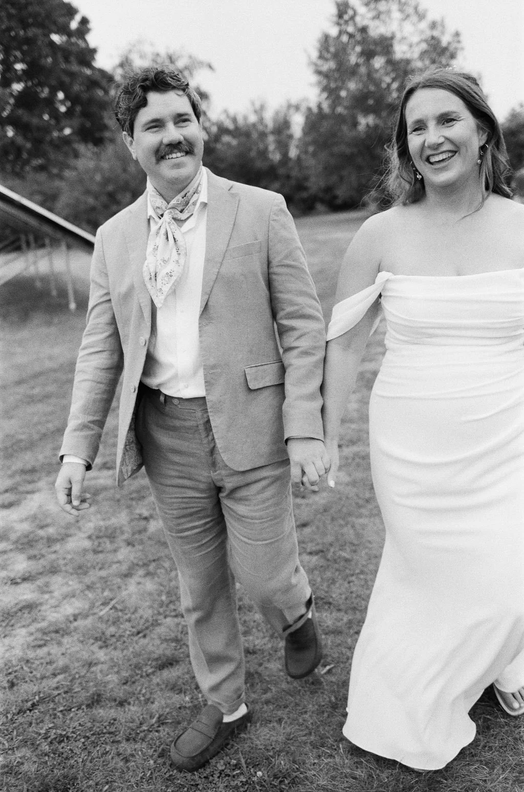 Candid wedding portraits
