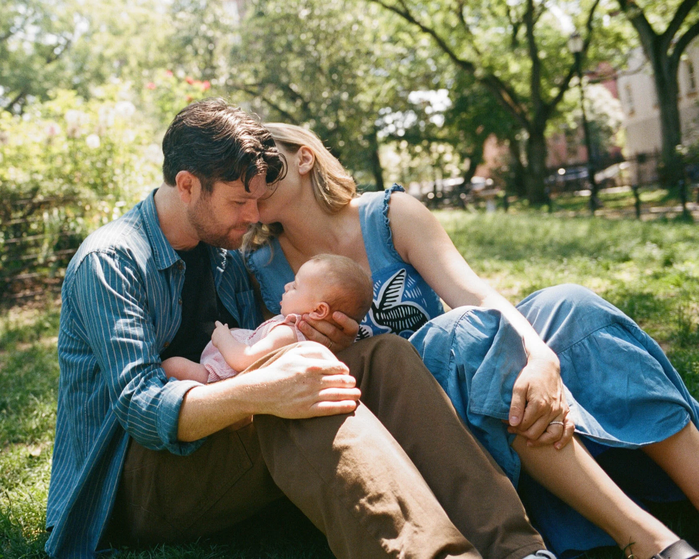 Candid family film photography in Carroll Gardens Brooklyn NYC